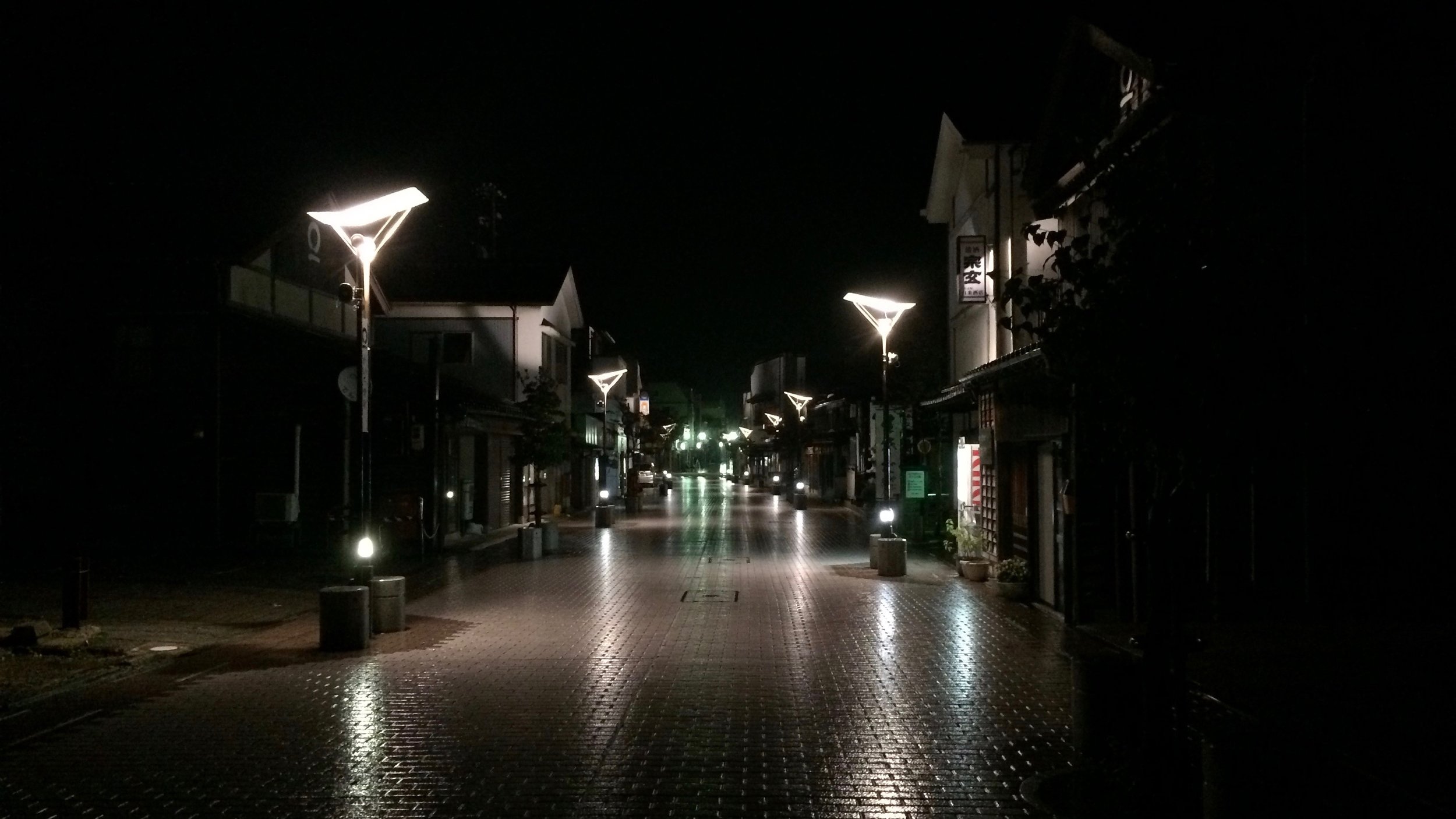 The quiet streets of Wajima in the late evening hours where we managed to find dinner.