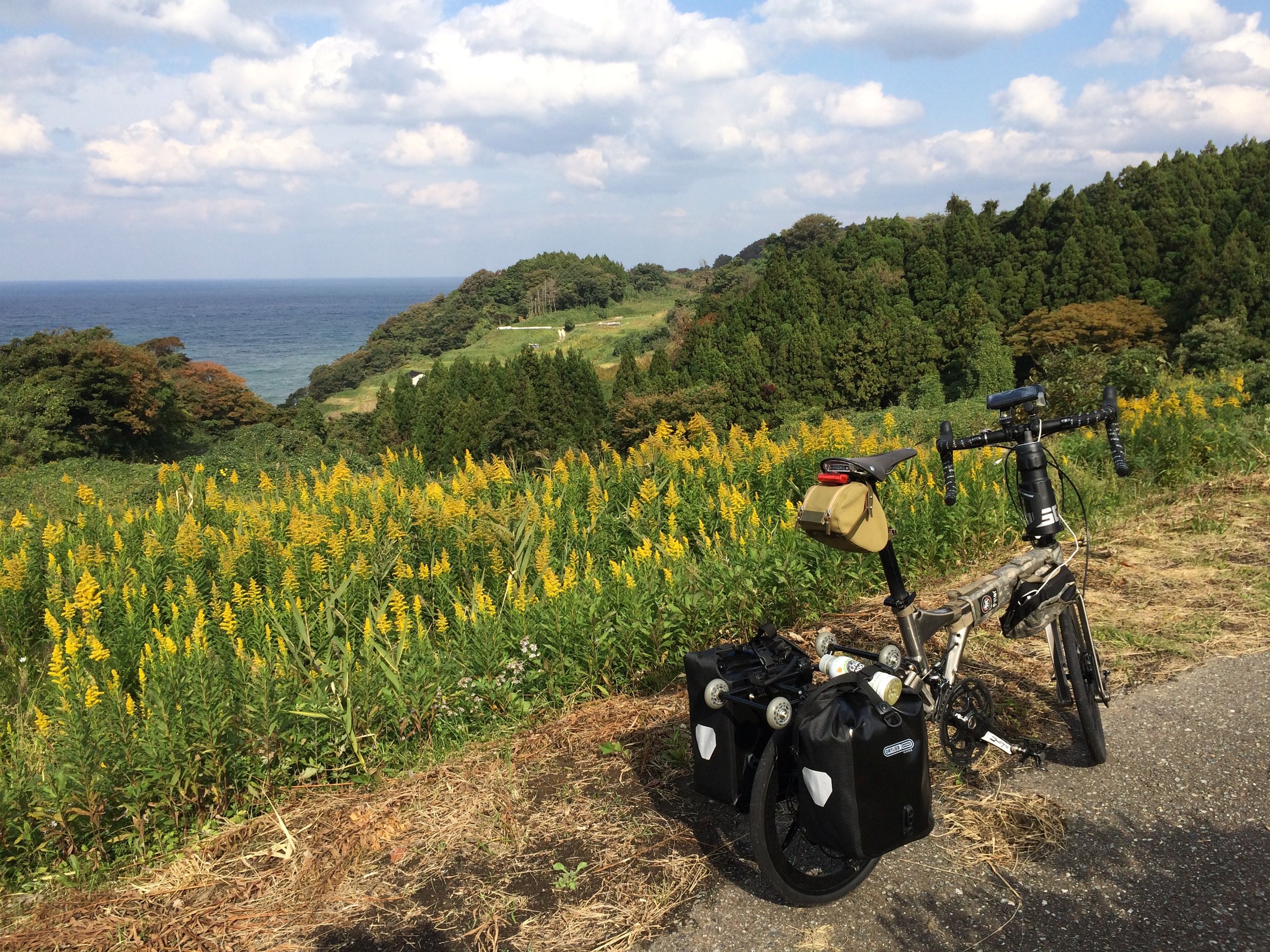 One of the many beautiful views of hills and coastal ranges on our way to Shiroyone Senmaida.