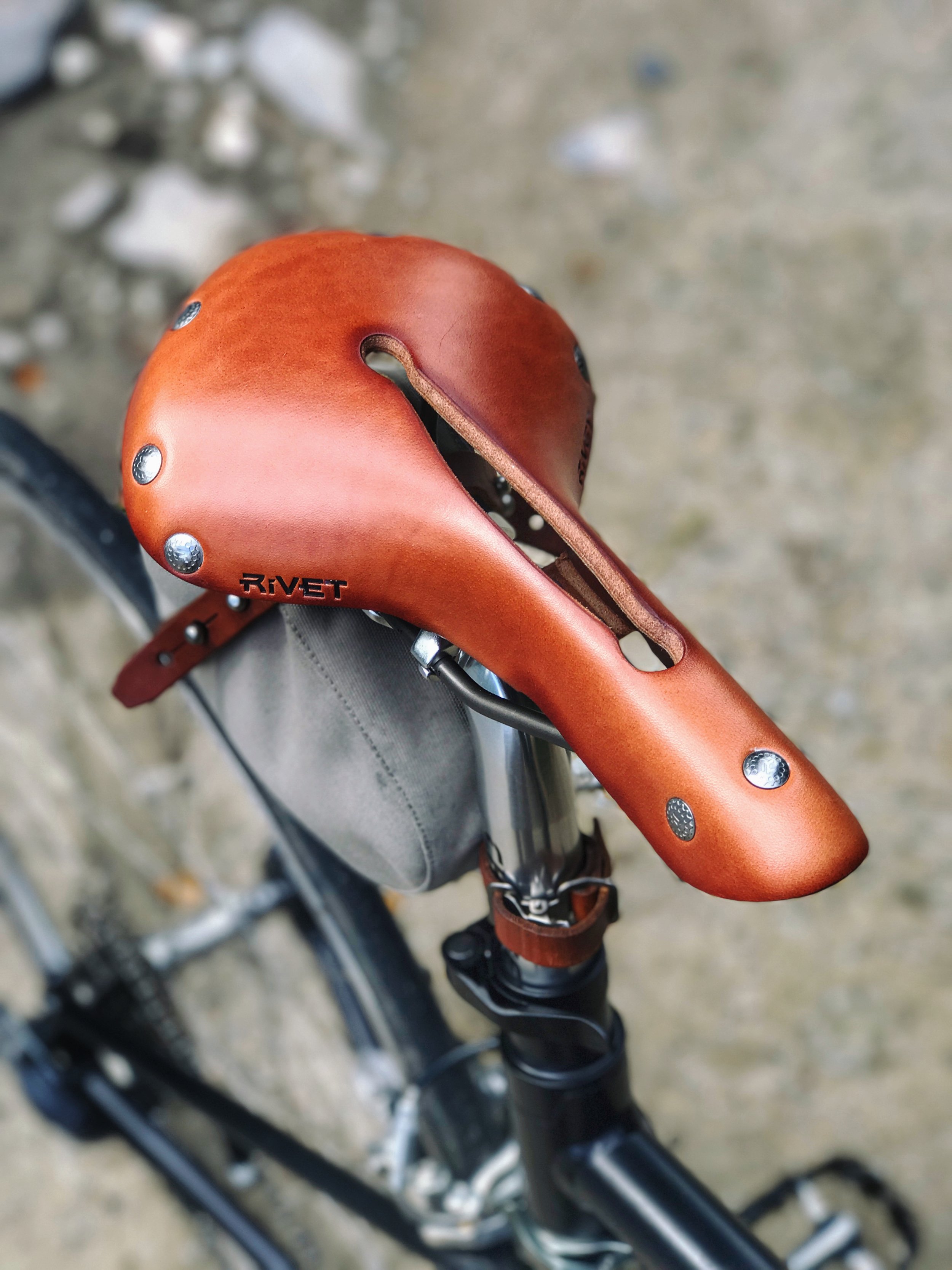 Details about   VELO Classic SADDLE brass RIVETS GENUINE LEATHER BLACK fixed RACE ROAD URBAN 