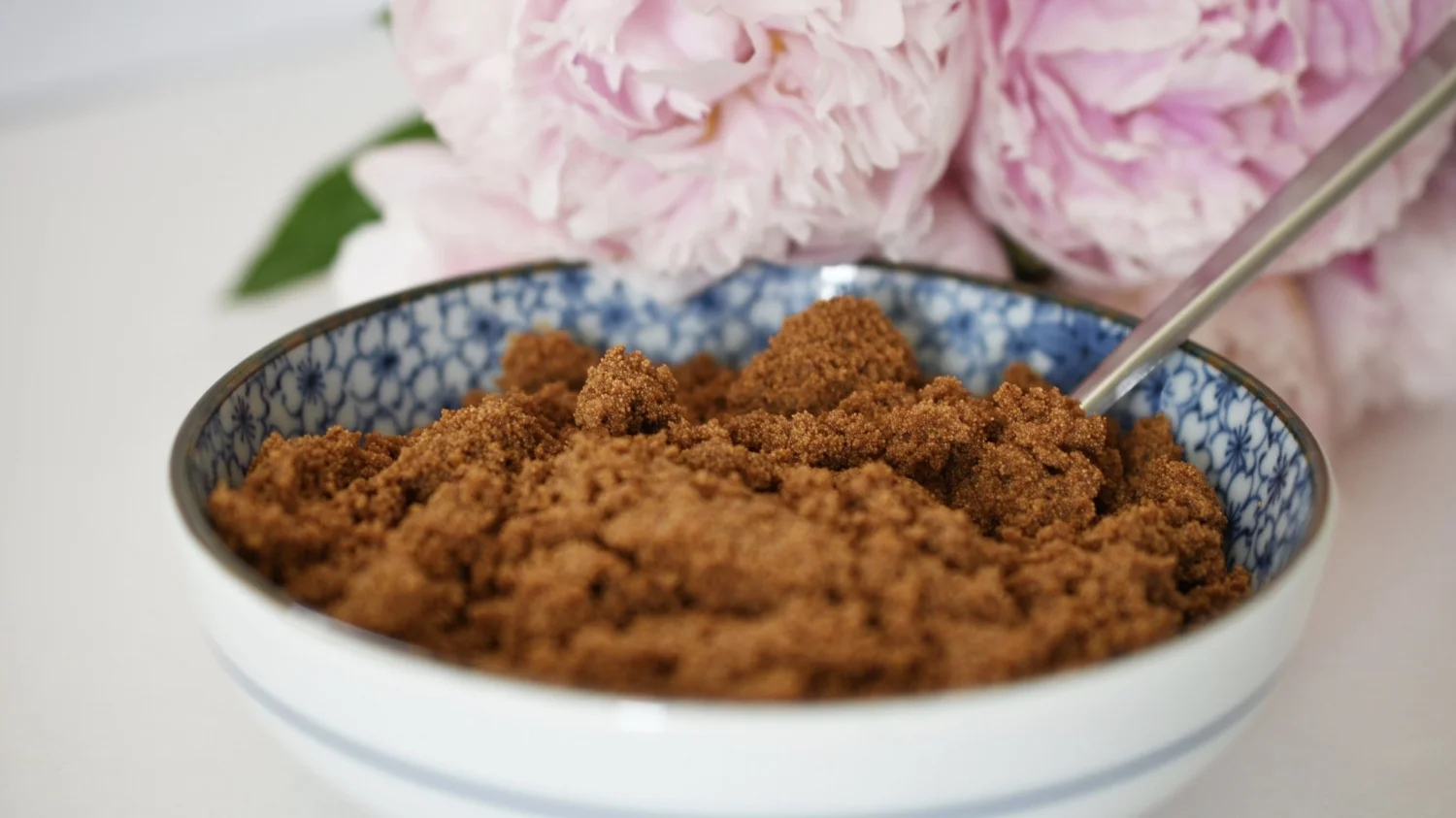 This Homemade Scrub Helps You Get Rid Of Cellulite