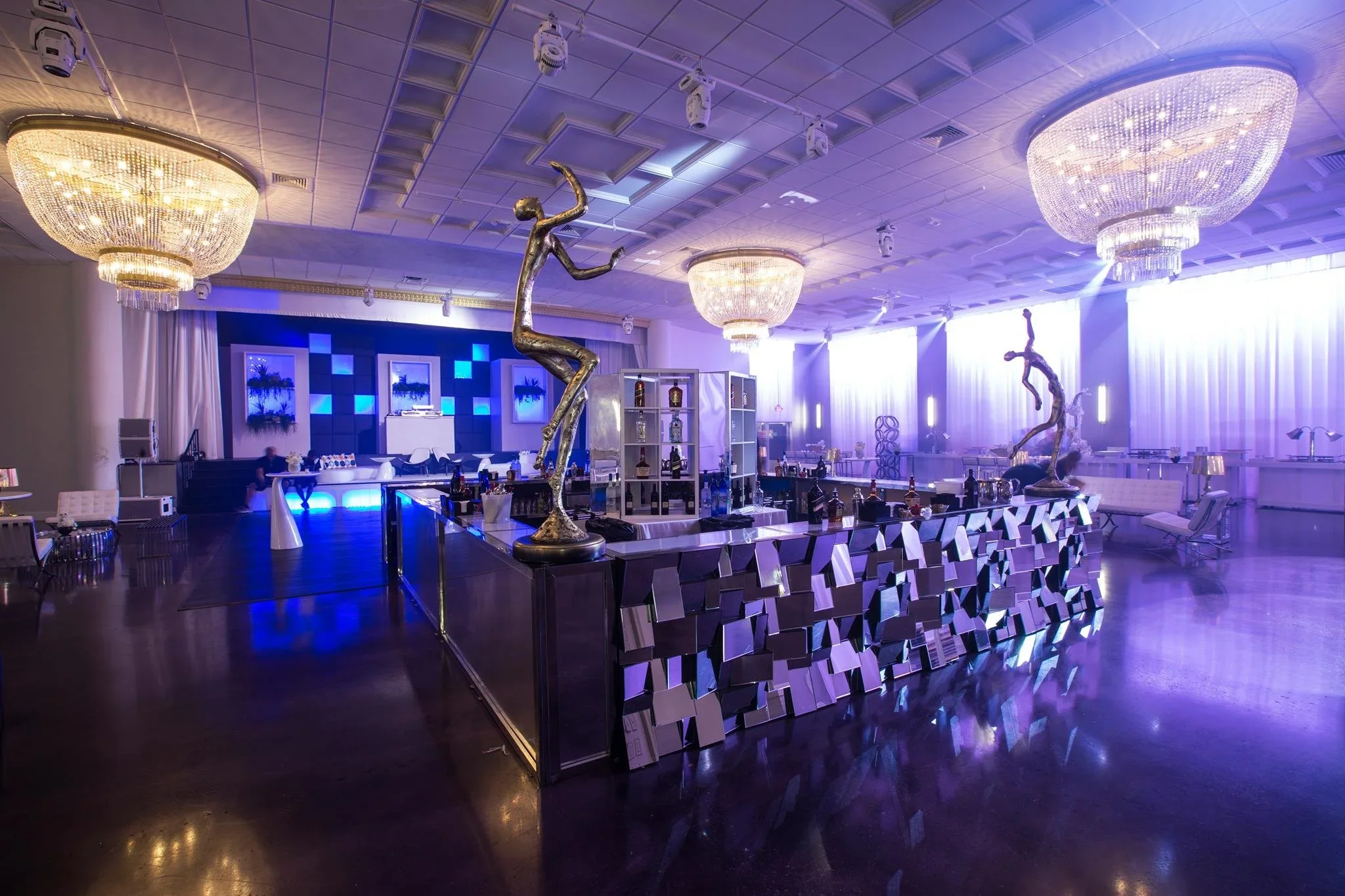 FROM COCKTAIL RECEPTION TO GALA DINNER: PLANNING A SEAMLESS CORPORATE EVENT IN MIAMI BEACH