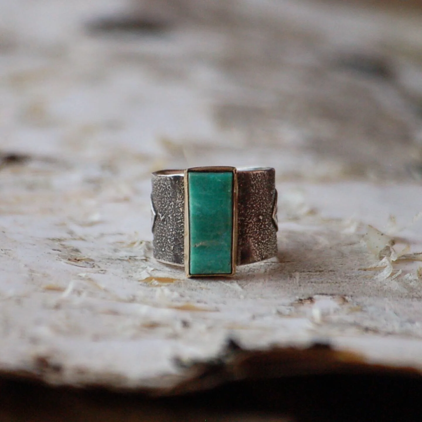 Broken Arrow Stamped Mixed Metal Ring with 14k gold