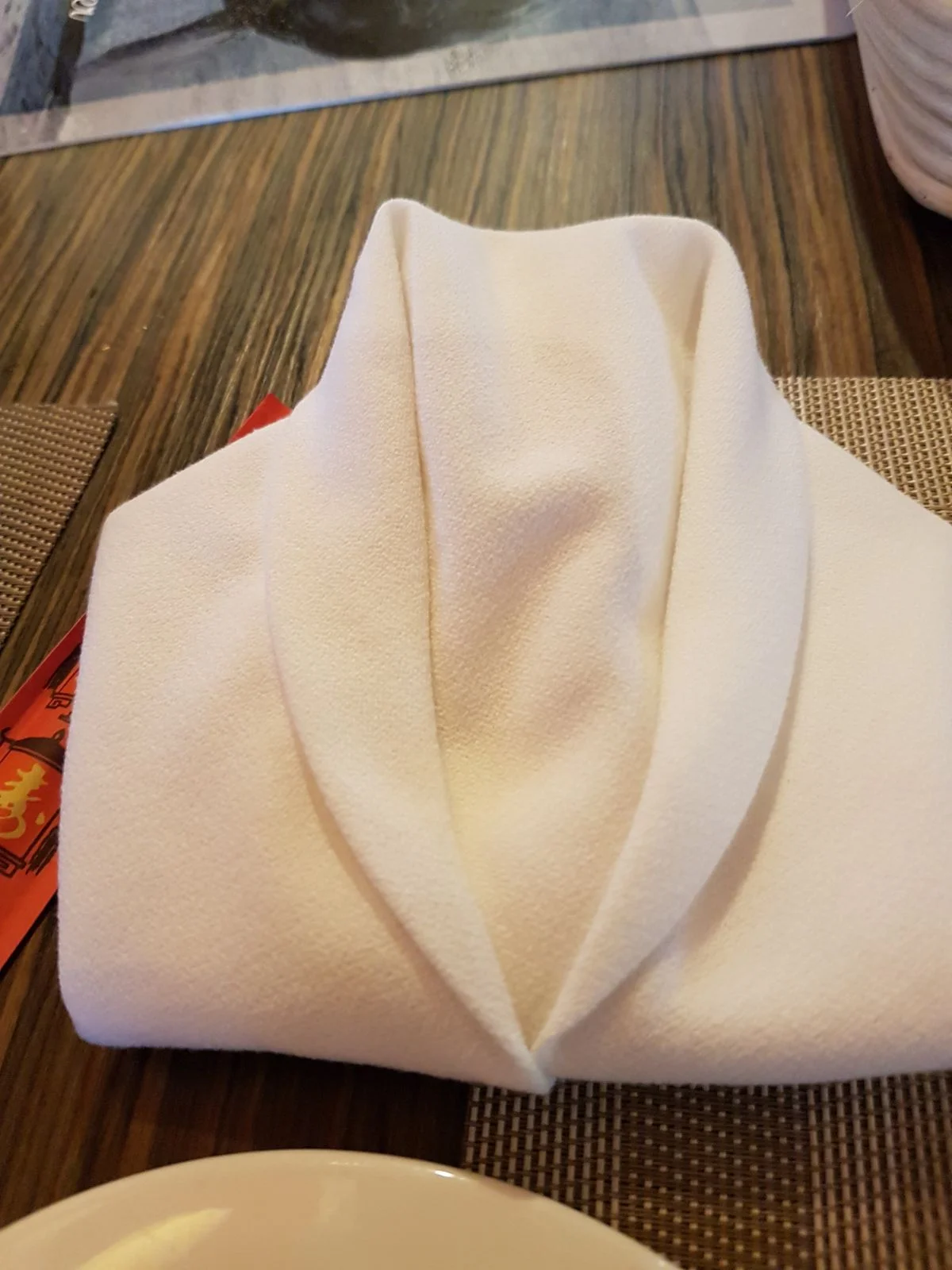 Tuxedo napkin.jpeg