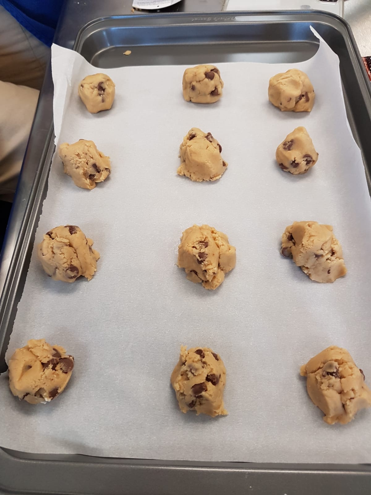 Raw cookies on tray.jpeg