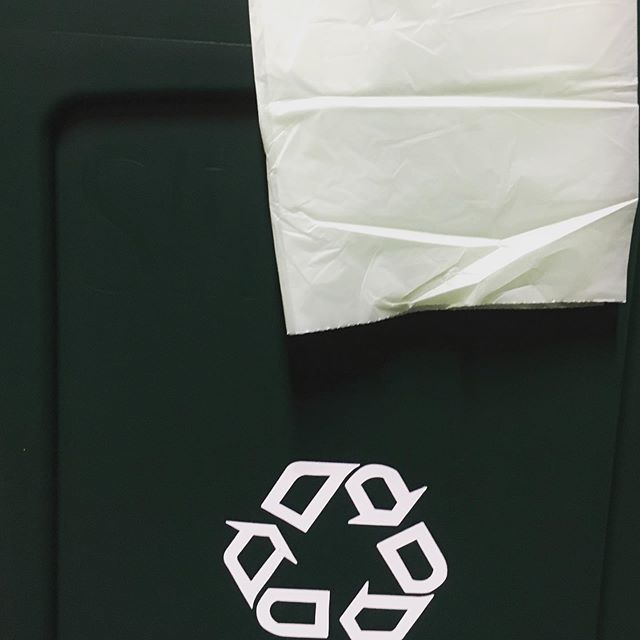 In our kitchens Green = Organic recycling with the compostable liners. .
.
.
.
.
#stpaul #minnesota #restaurantlife #foodporn #goodvibes #selbyave #yummy #food #healthyfood #healthyeating #travel #foodpornography #foodphotography #foodblogger #foodie