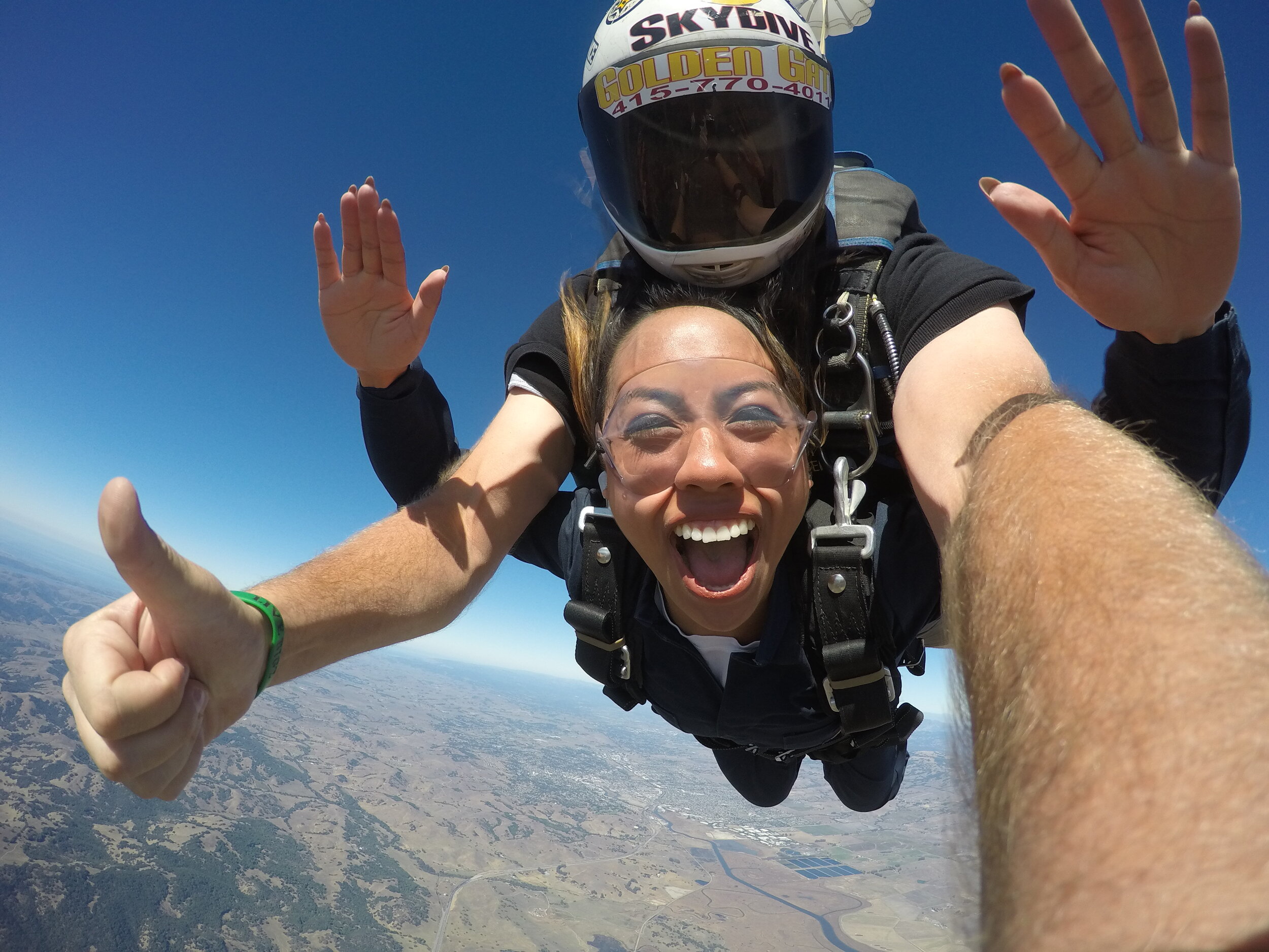 One Of The Best Date Ideas Out There: Skydiving