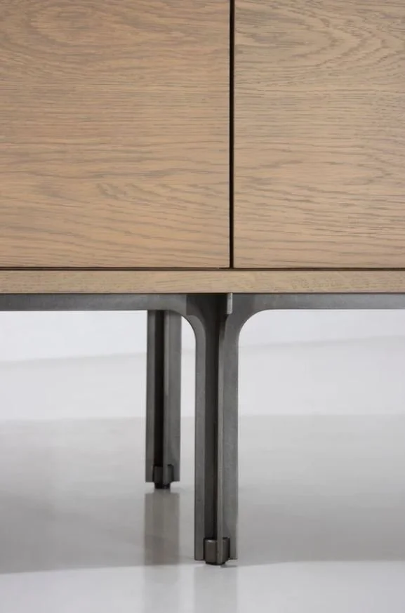 Tote Credenza 04.JPG
