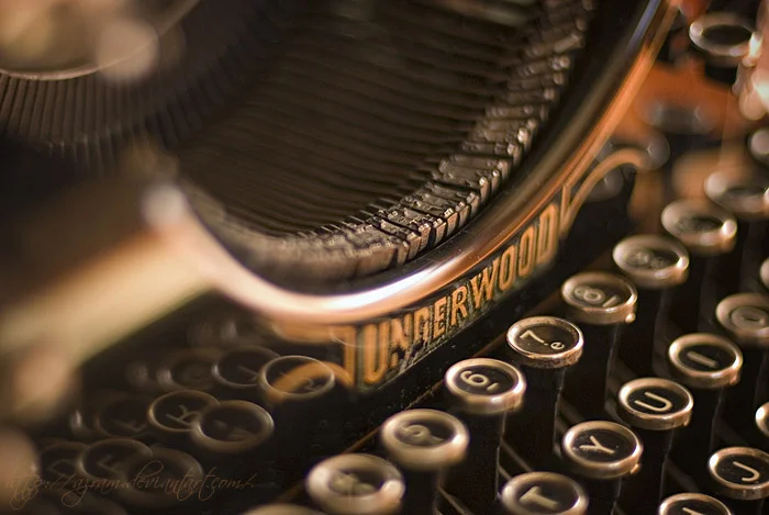2typewriter.jpg
