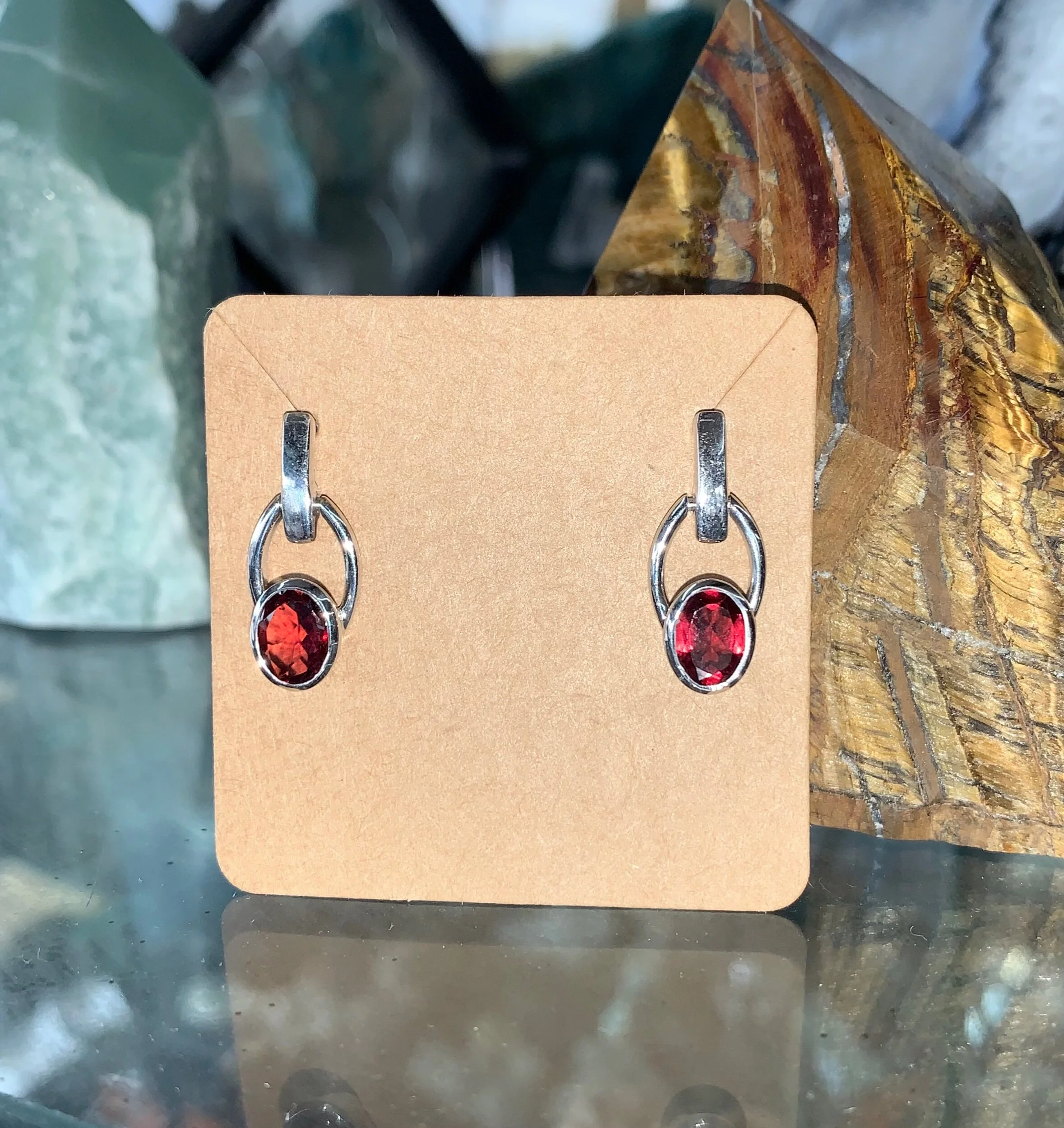 AC316DAD-AAF6-4E8E-94A8-7FEC342F8D76