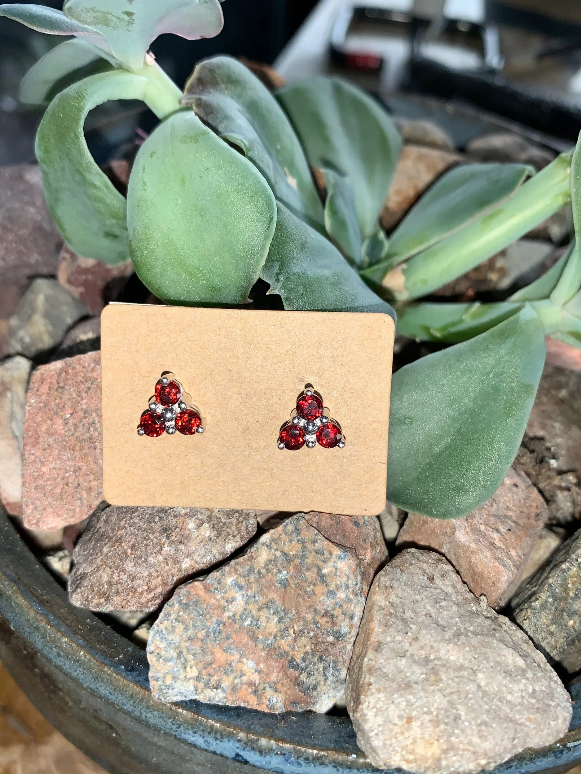 9E318A81-34BF-43CD-B7C8-8B7D69E1A5E5