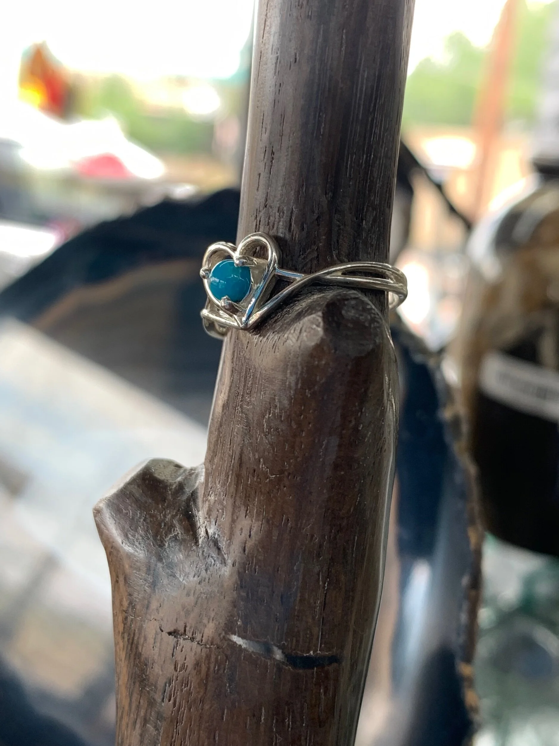 8B02257F-7CFF-4AAC-A854-5A90CE31634E