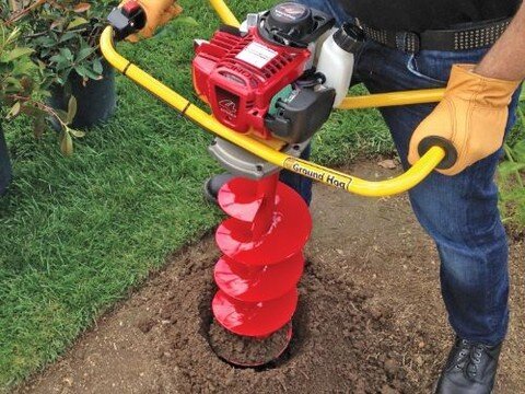 Time to dig some holes to plant some trees! Sure a shovel goes a long way, but you can dig holes faster and get more done is less time with a rental auger. Reserve one online at www.chiefrental.com.
📸Ground Hog, Inc.

 #chiefrental #equipmentrentals