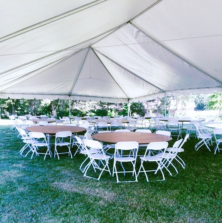 Rainy days and big outdoor events sometimes don't mix. That's why Chief Rental makes it easy to rent tents of various sizes for your special occasion. Reserve online at www.chiefrental.com.
🎉
#nashvillepartyrentals #nashvillerentals #partyrentals #t