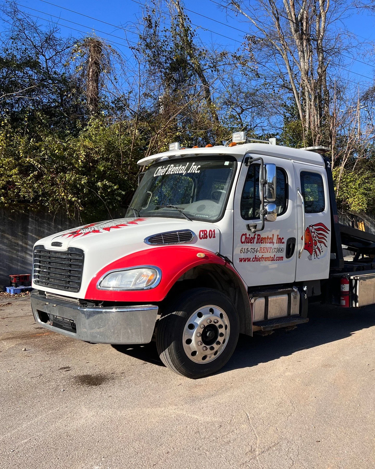 One call. One local team. Everything you need. 🚜🎪 From heavy excavators to party tents, we&rsquo;re Middle Tennessee&rsquo;s go-to rental squad! #ChiefRental #NashvilleTN #EquipmentRental #EventRentals