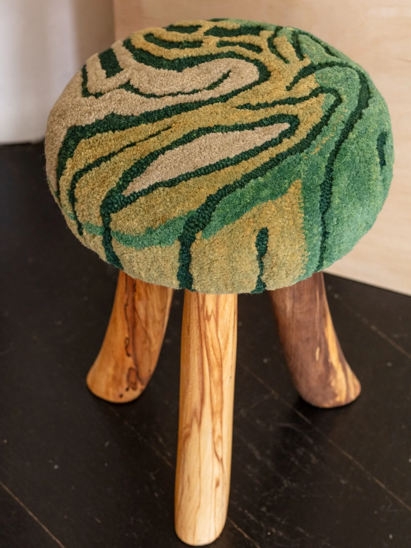 Last week of @visualartsscotland &lsquo;A Seat at the Table&rsquo; This is a small selection of images by @robinmairphotography really is worth popping round to see this show 🙌🙌🙌 #ScottishArt #ContemporaryCraft #FurnitureArt #MadeInScotland #Glasg