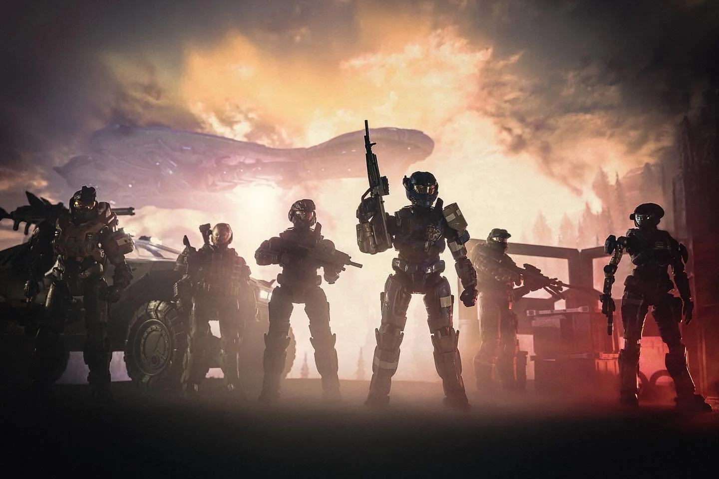 Noble Team
.
.
I had seen some early samples of this set but only now do I finally have it in hand and get to mess around with them. @retrozone_neon knocked it out of the park with this set, the extra deco hits are 🔥👏🏼🔥
.
.
#halo #nobleteam #reme