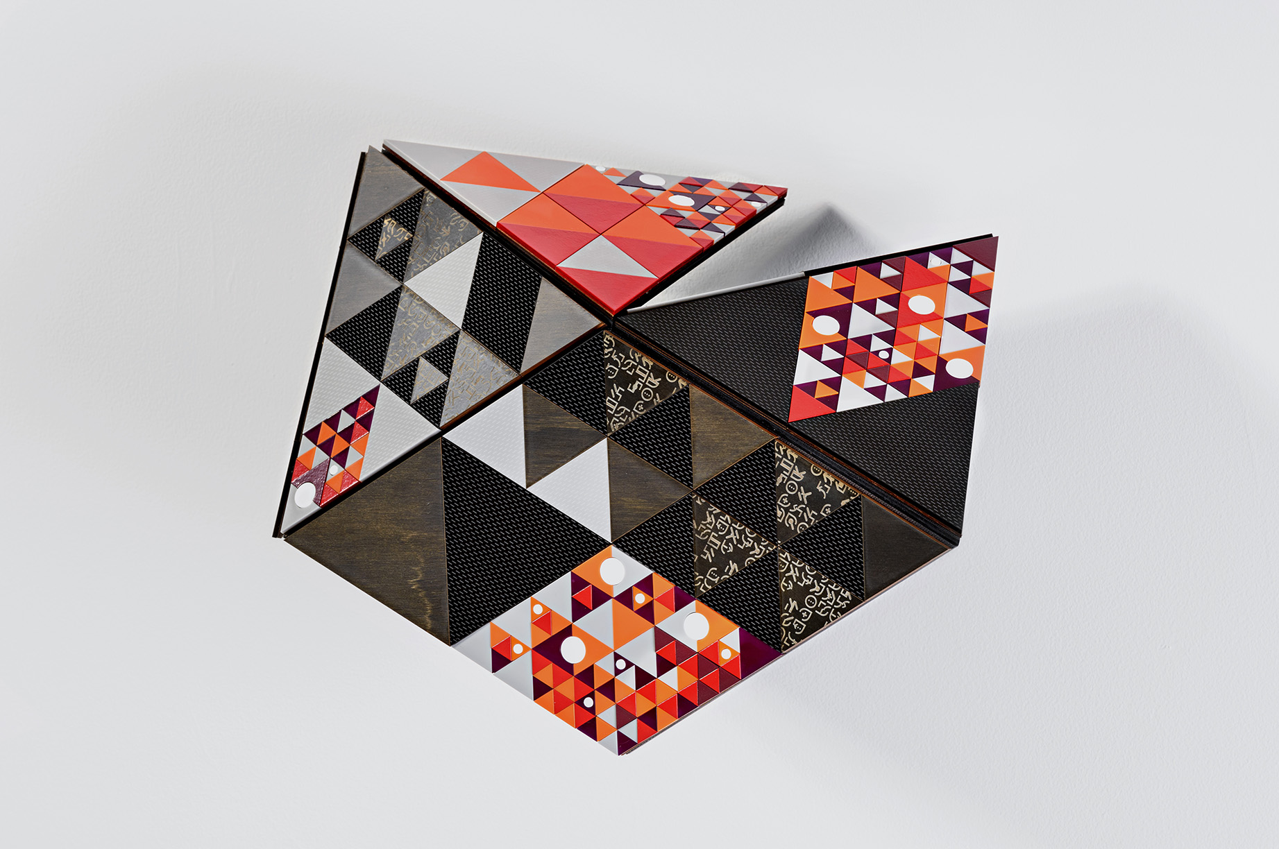 Troy Innocent, Correlation Clustering , 2016 laser cut plywood, hardboard and acrylic with augmented reality, 52 x 32 x 26cm
