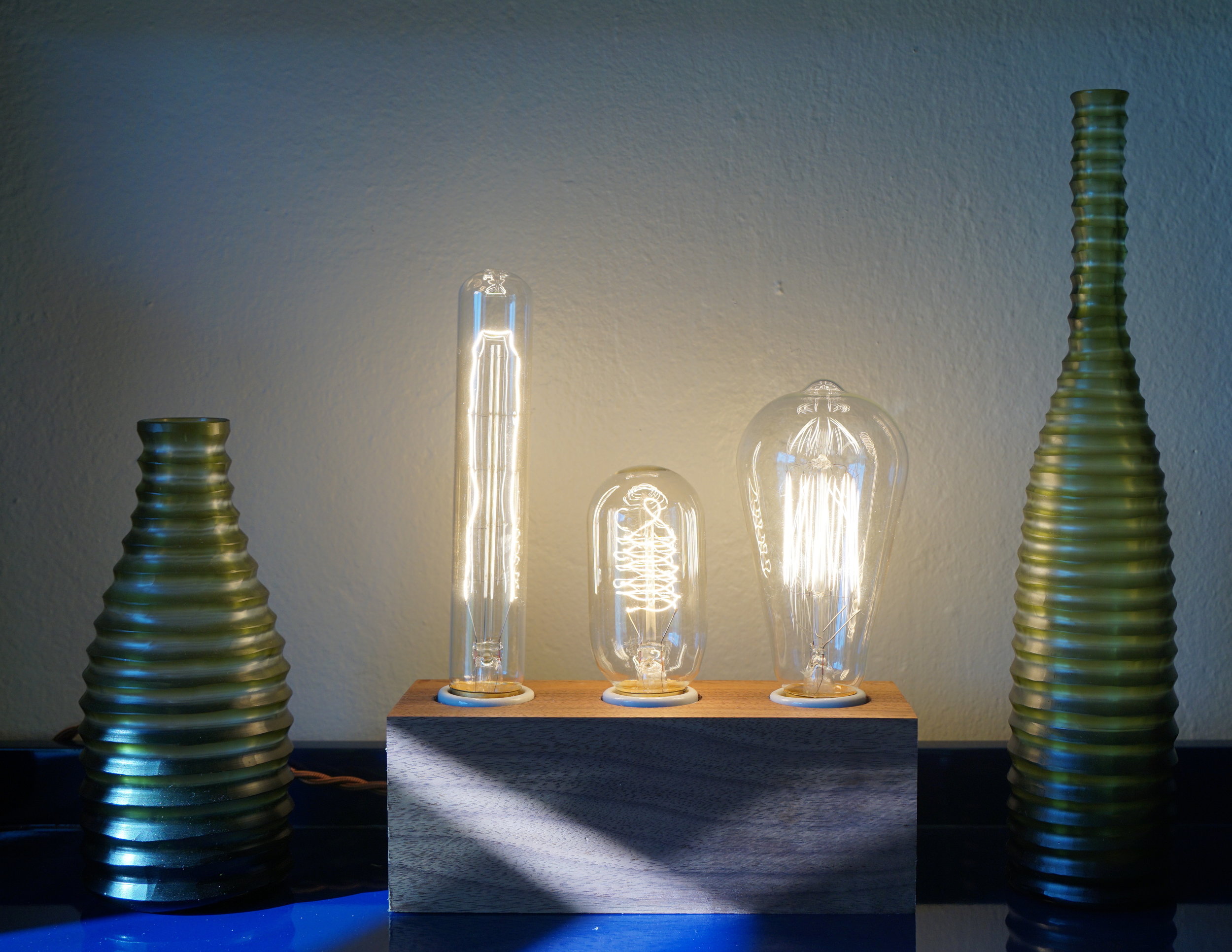 Three bulbs with in-cord dimmer