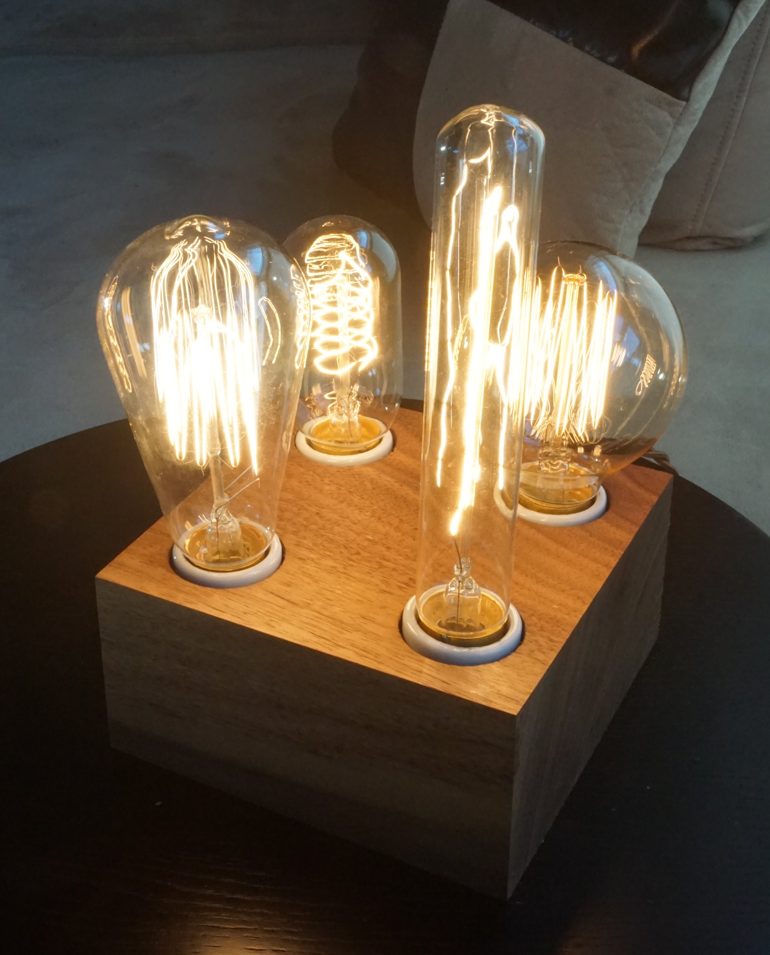 Four bulbs with in-cord dimmer
