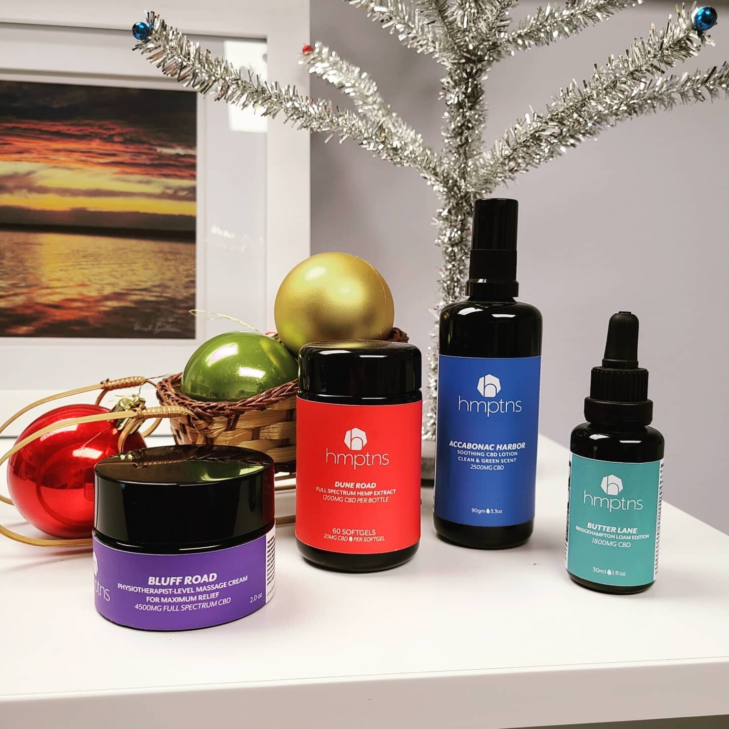 Looking for a stocking stuffer ?🎄

 Check out local CBD company @hmptnsofficial . We stock their line CBD products that focus on high quality, locally sourced CBD with the avoidance of fake scents and chemicals that are found in most brands. 
💥Bluf