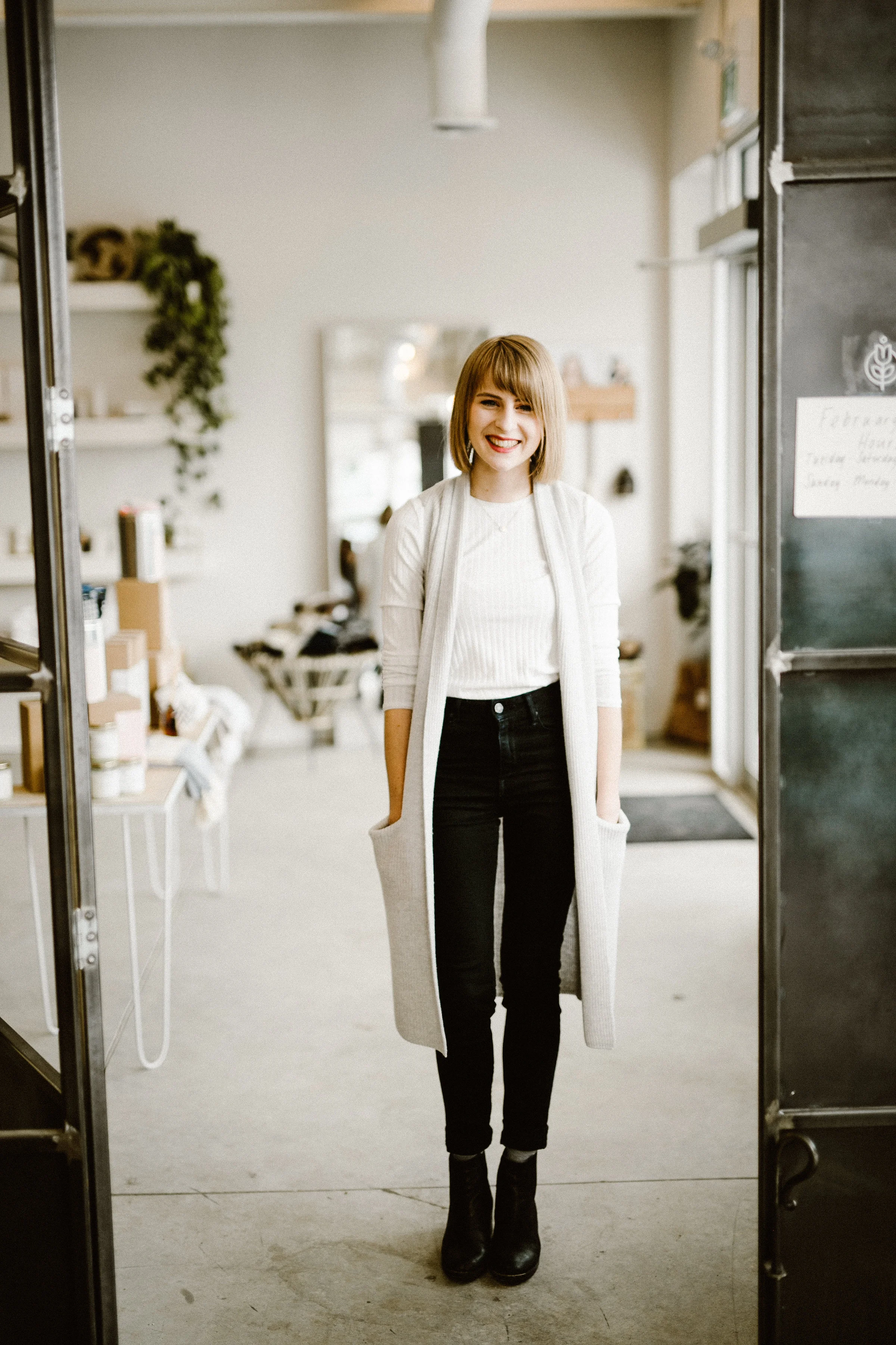 KaitPortraitsbyAriana2017-38.jpg