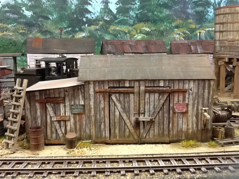 garden railroad buildings