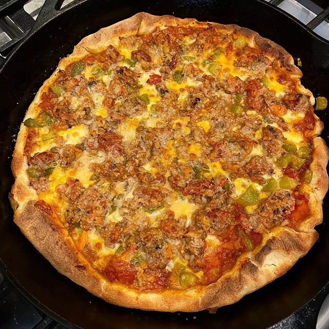 Delicious cast iron pizza #QuarantineEats for lunch! 🍕🦠 #stayhealthy #stayhome #covidisanasshole