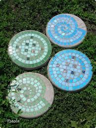 Stepping Stone and Pine Cone Bird Feeders: DIY Class