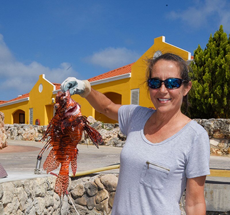 lionfish in curacao .jpg