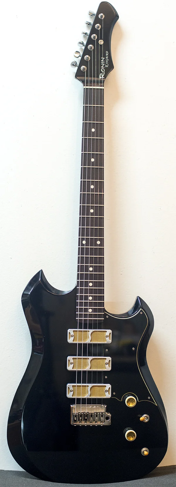 Ronin Kingbird Black Full EDIT.jpg