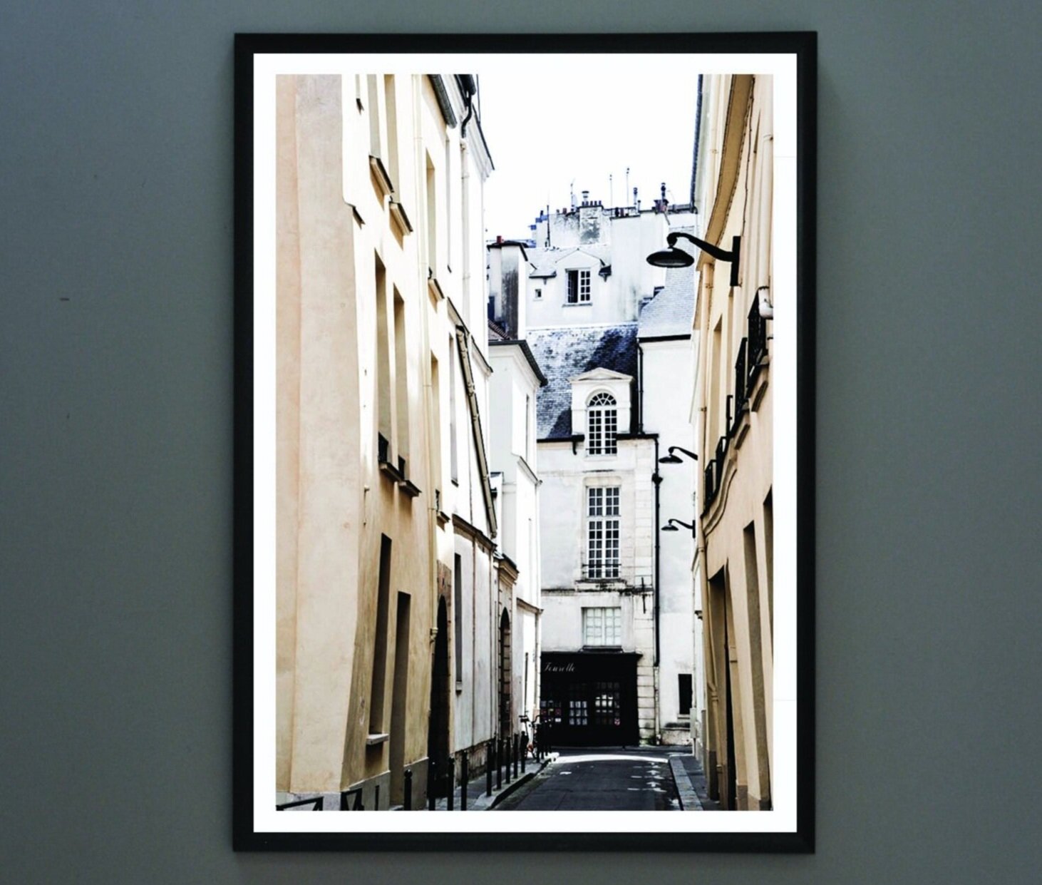 Paris%2BAlley%2BNatural%2BBlack%2BFrame.jpg