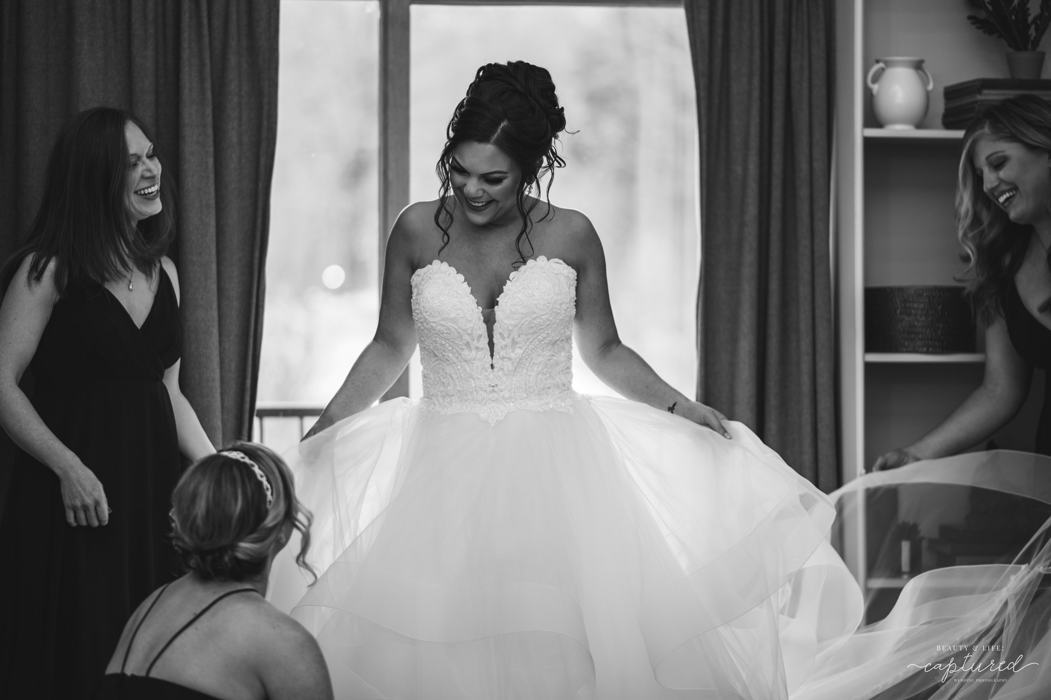 Beauty_and_Life_Captured_Jessica_Voaden_Wedding-35.jpg