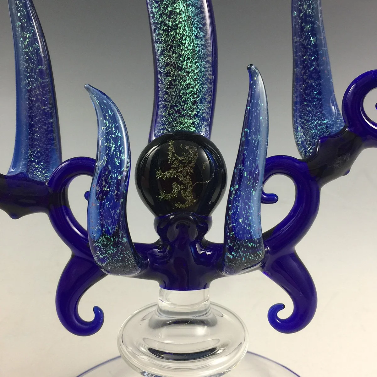 AP30123_menorah b.jpg