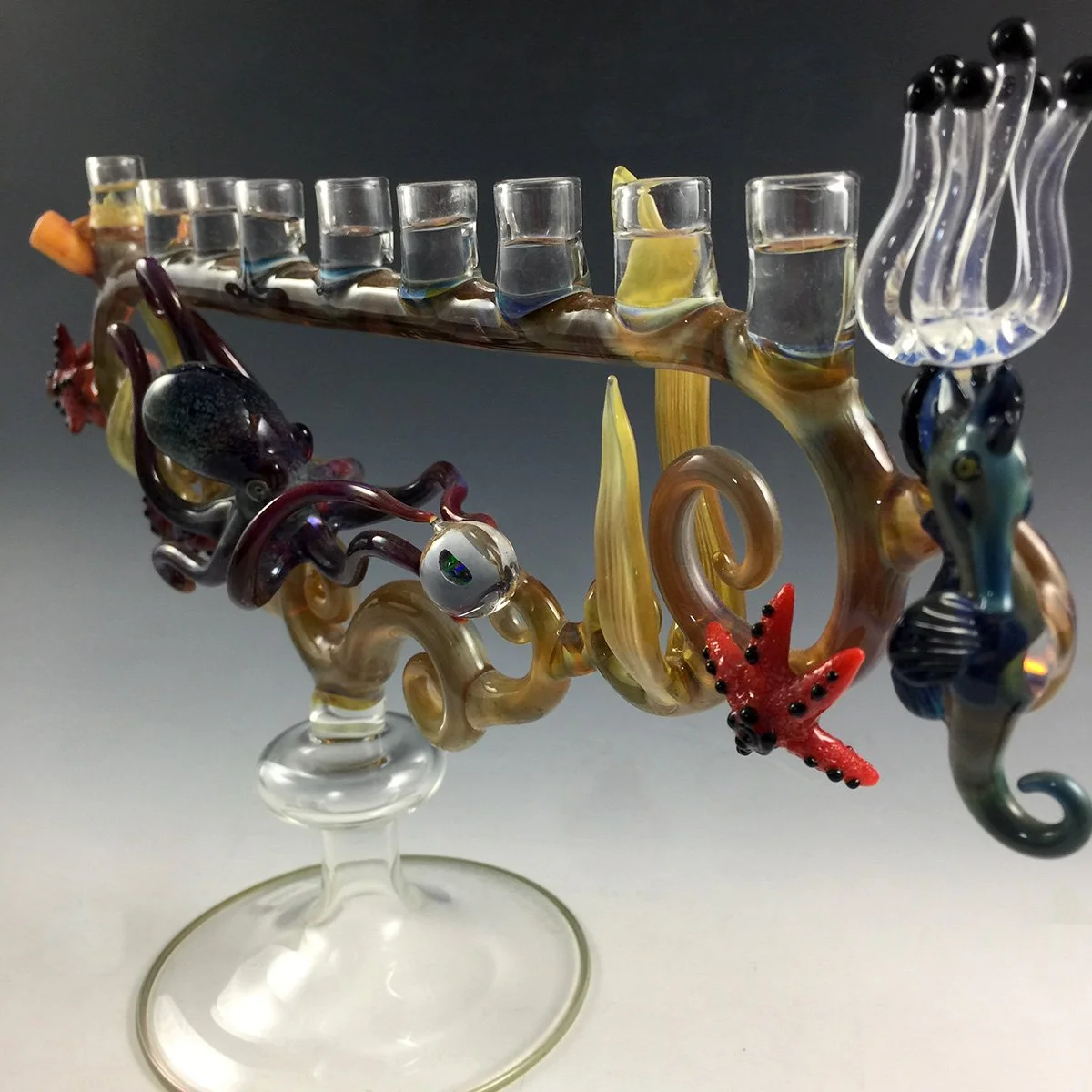 AP30126_menorah a.jpg