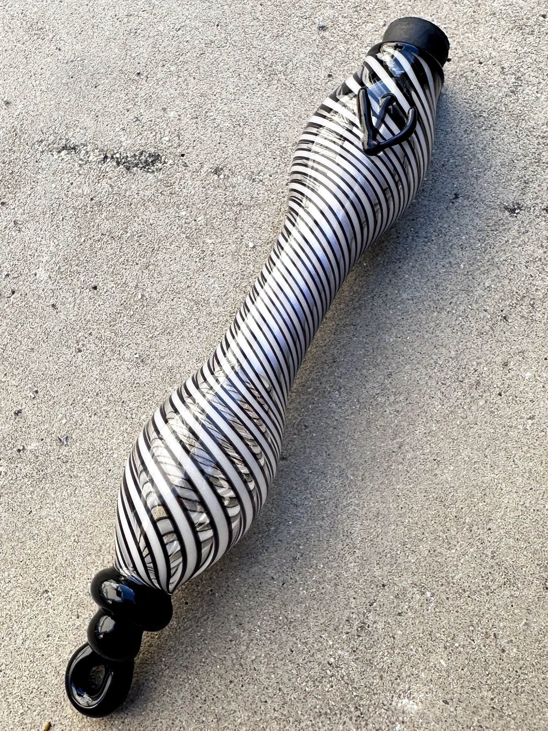 Black and White Mezuzah_3.jpg