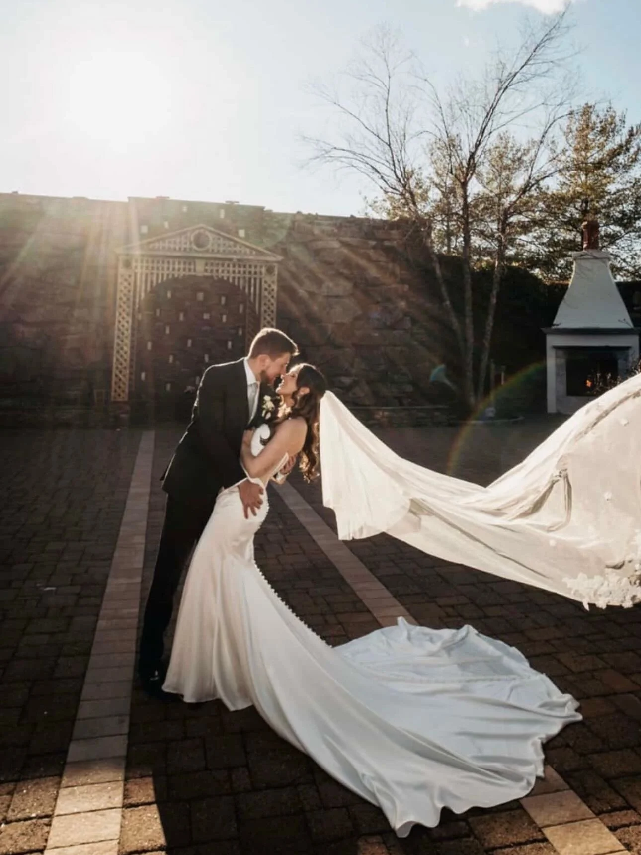 Its time for another Wedding Wednesday post!  This week we say congratulations to one of our happy and gorgeous Max brides: @haley_yeates ! We are so glad to have helped make your wedding day even more special by finding you the dress of your dreams!