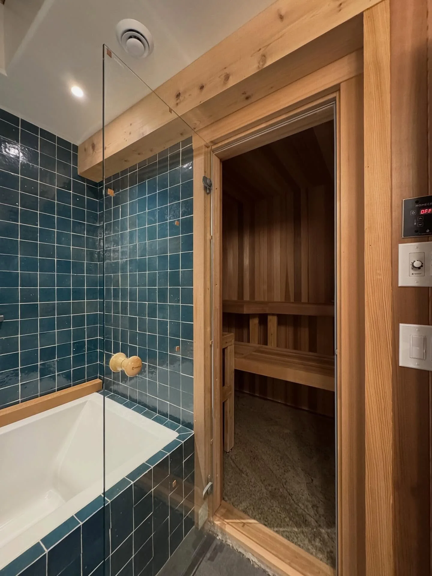 Wrapping up this bathroom/sauna build, it's exactly 98.635288% done just in time for the season!

#designbuild #pnwbuilders #sauna #l&ouml;yly