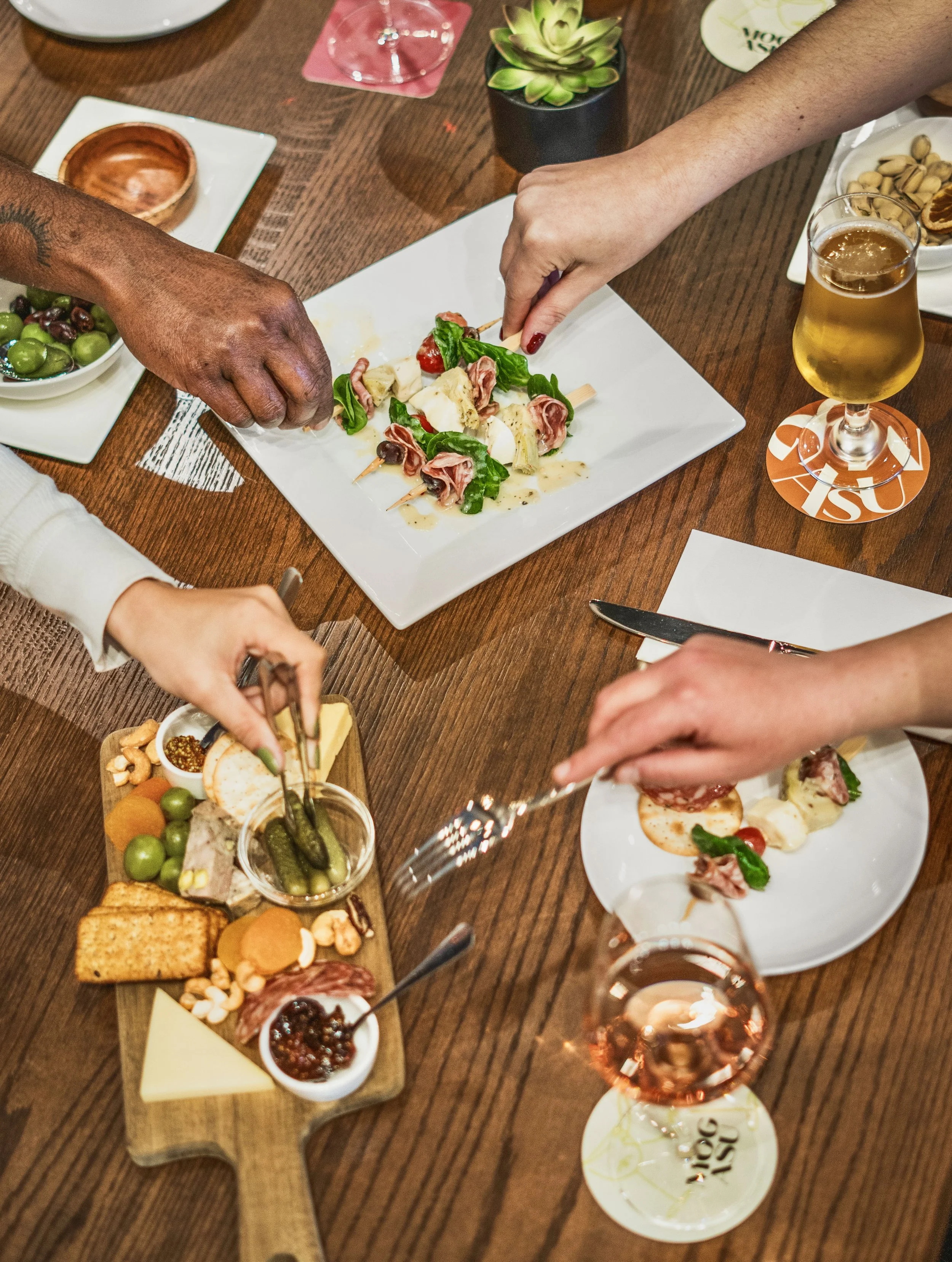 Studio Squire | SF Bay Area | Marin County | Tiburon, CA | Wine Bar | Cove Shopping Center | Small Bites | Paired Wines | Modern Design
