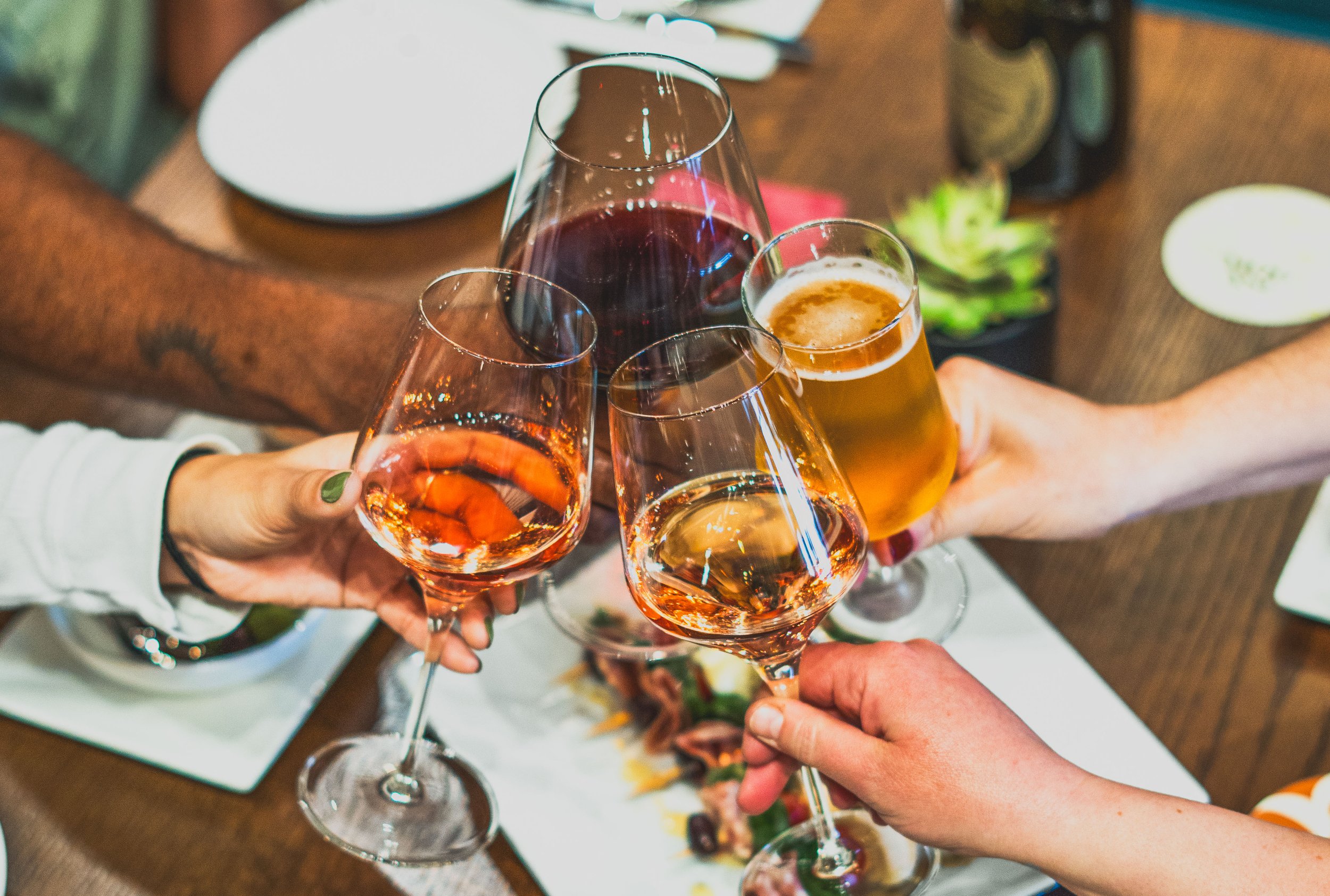 Studio Squire | SF Bay Area | Marin County | Tiburon, CA | Wine Bar | Cove Shopping Center | Cheers | Food and Drinks |  Modern Design