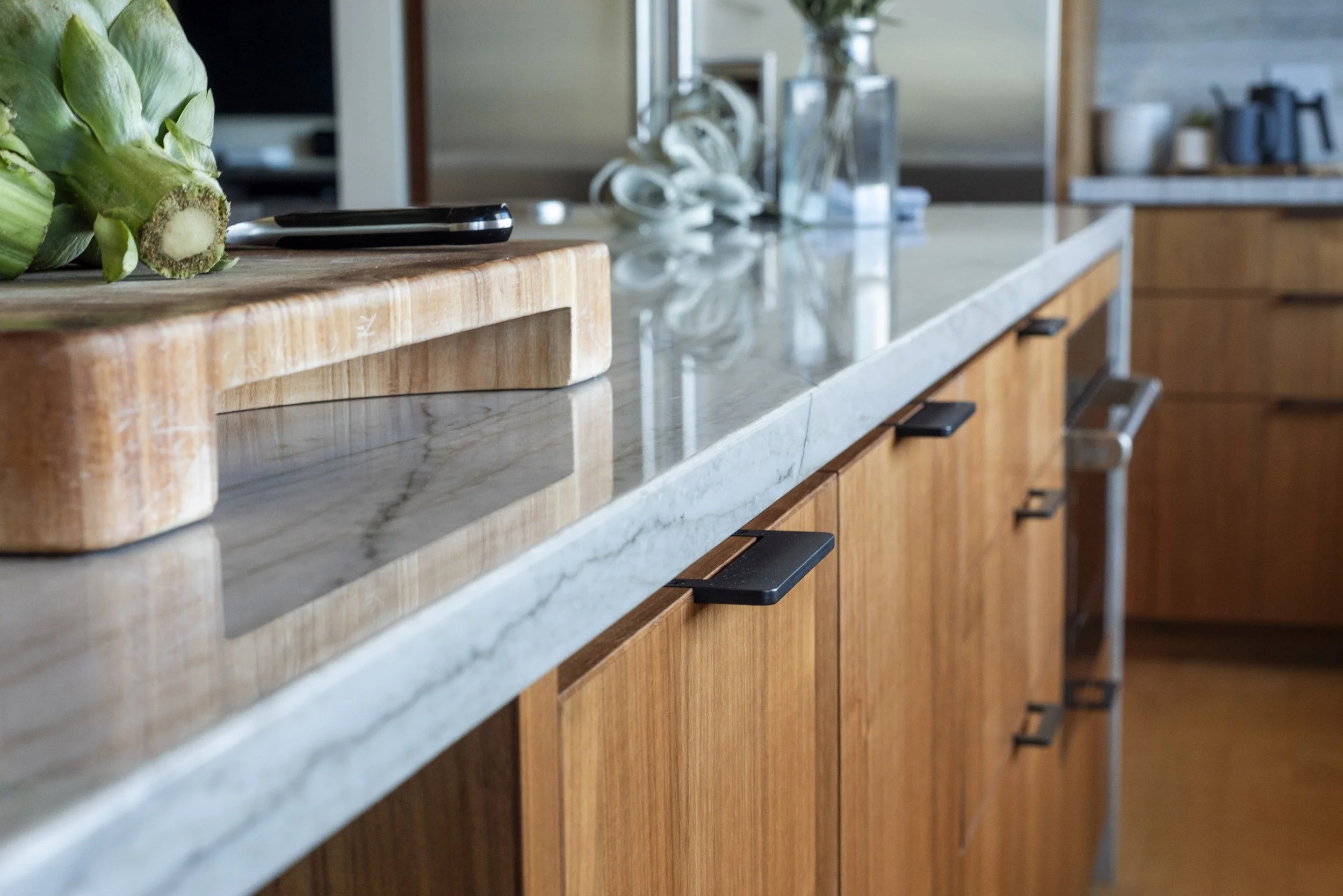 Studio SQUIRE | Interior Design | Marin and SF Bay Area | Custom Kitchen | Walnut Cabinets | Quartzite Countertops