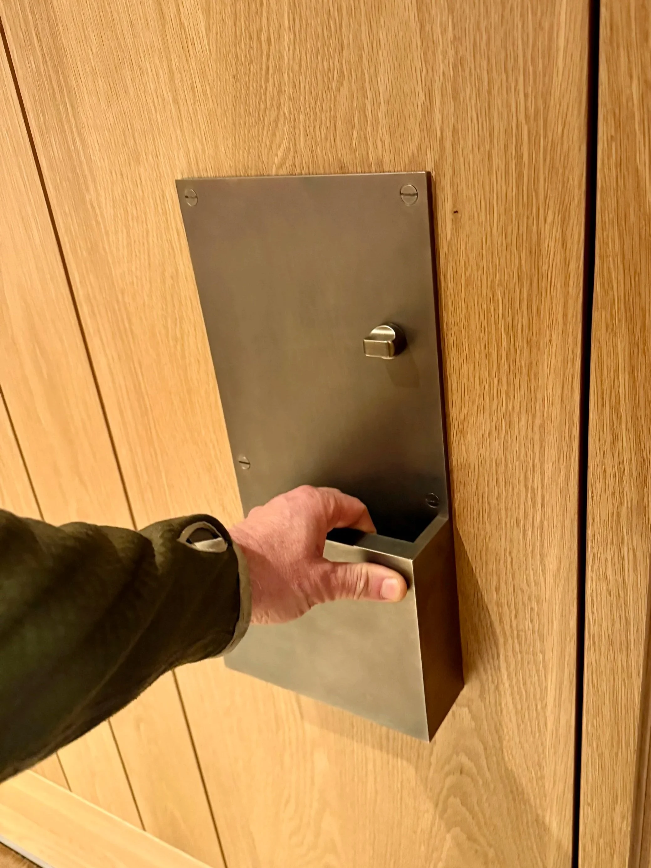 Pull Plate - Private Residence - Oak Grove, OR