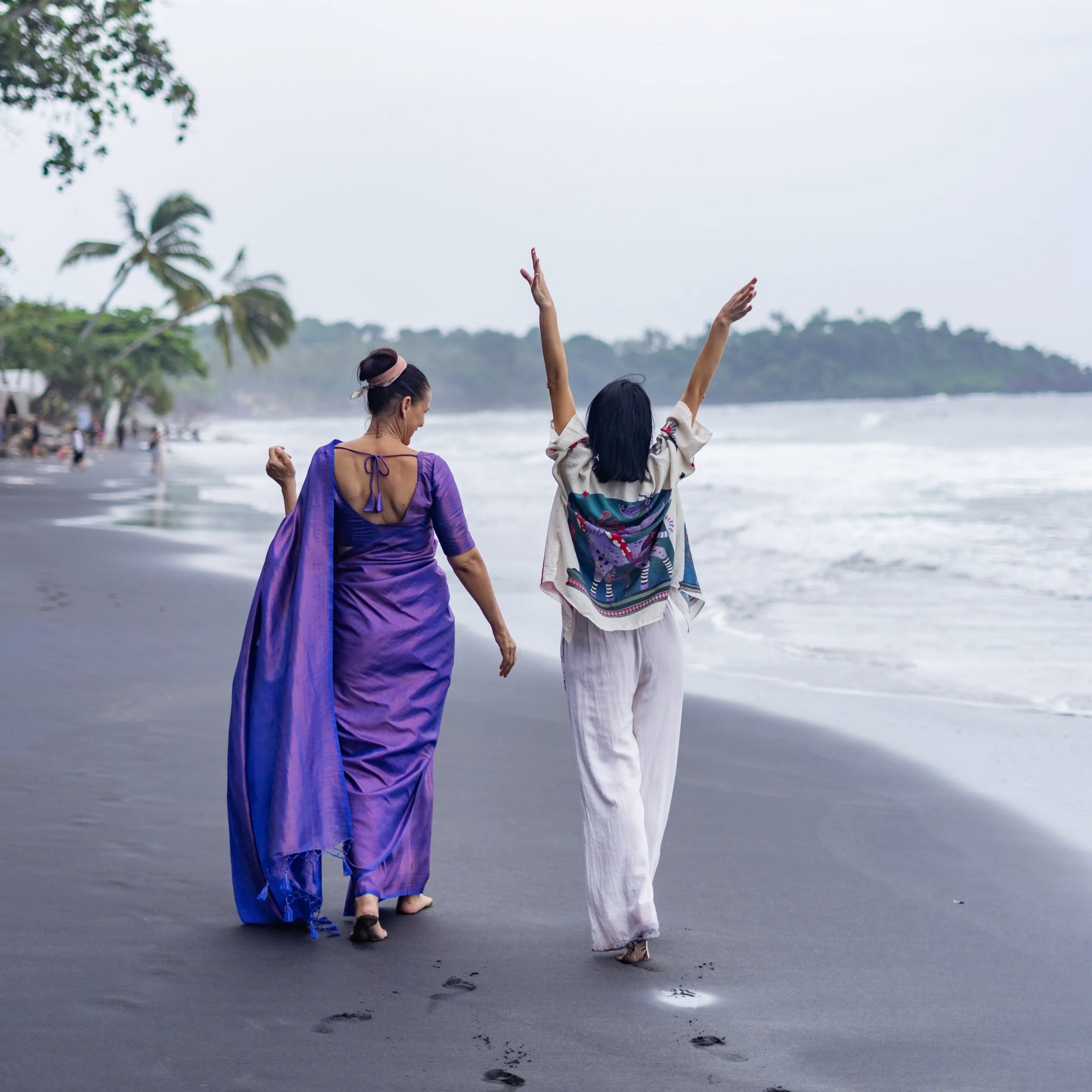 DEVAYALIFE BEACH