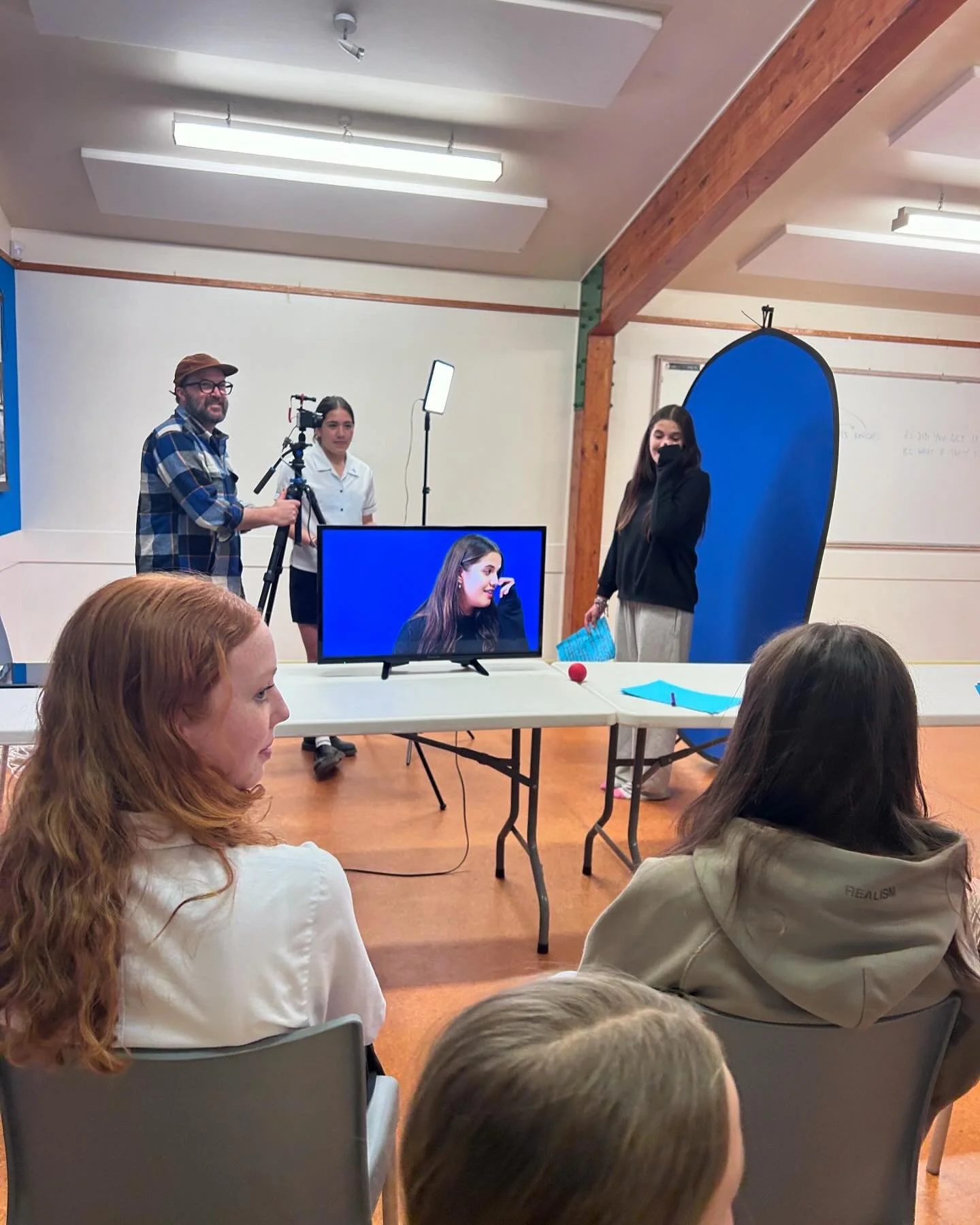 🎬 Term 3 Acting for Screen Wrap-Up! 🎬 
This term was all about script work! 📜✨ Our students worked hard learning lines from TV and film scripts, and even wrote and performed their own scenes. Our youngest class had a blast practicing their improvs