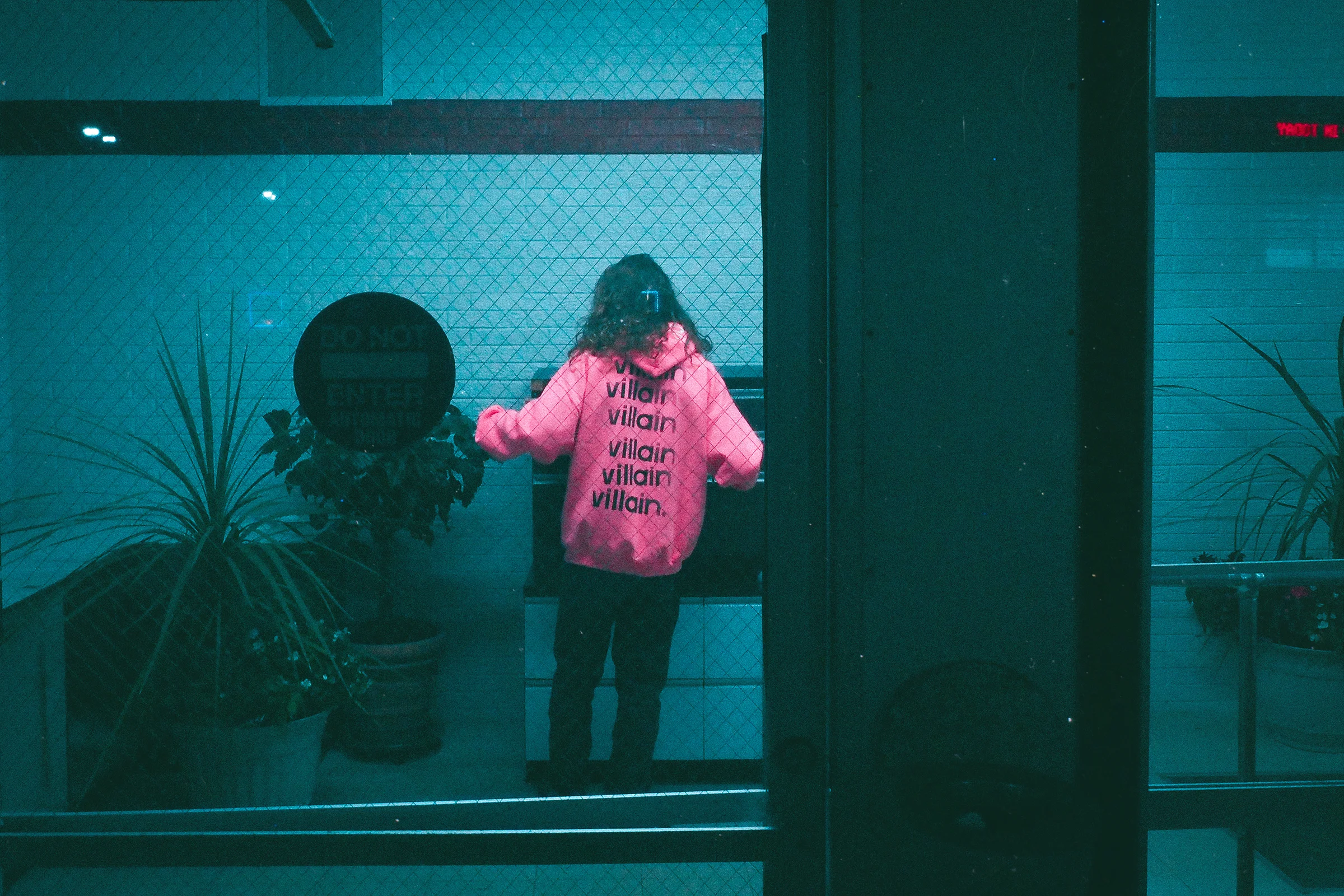 GrantNeon9.jpg