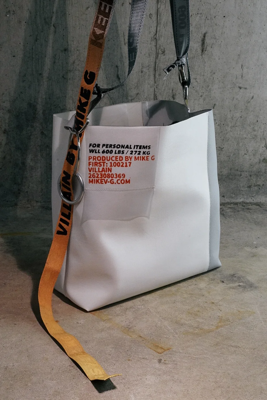 WhiteBag1Edit2.jpg