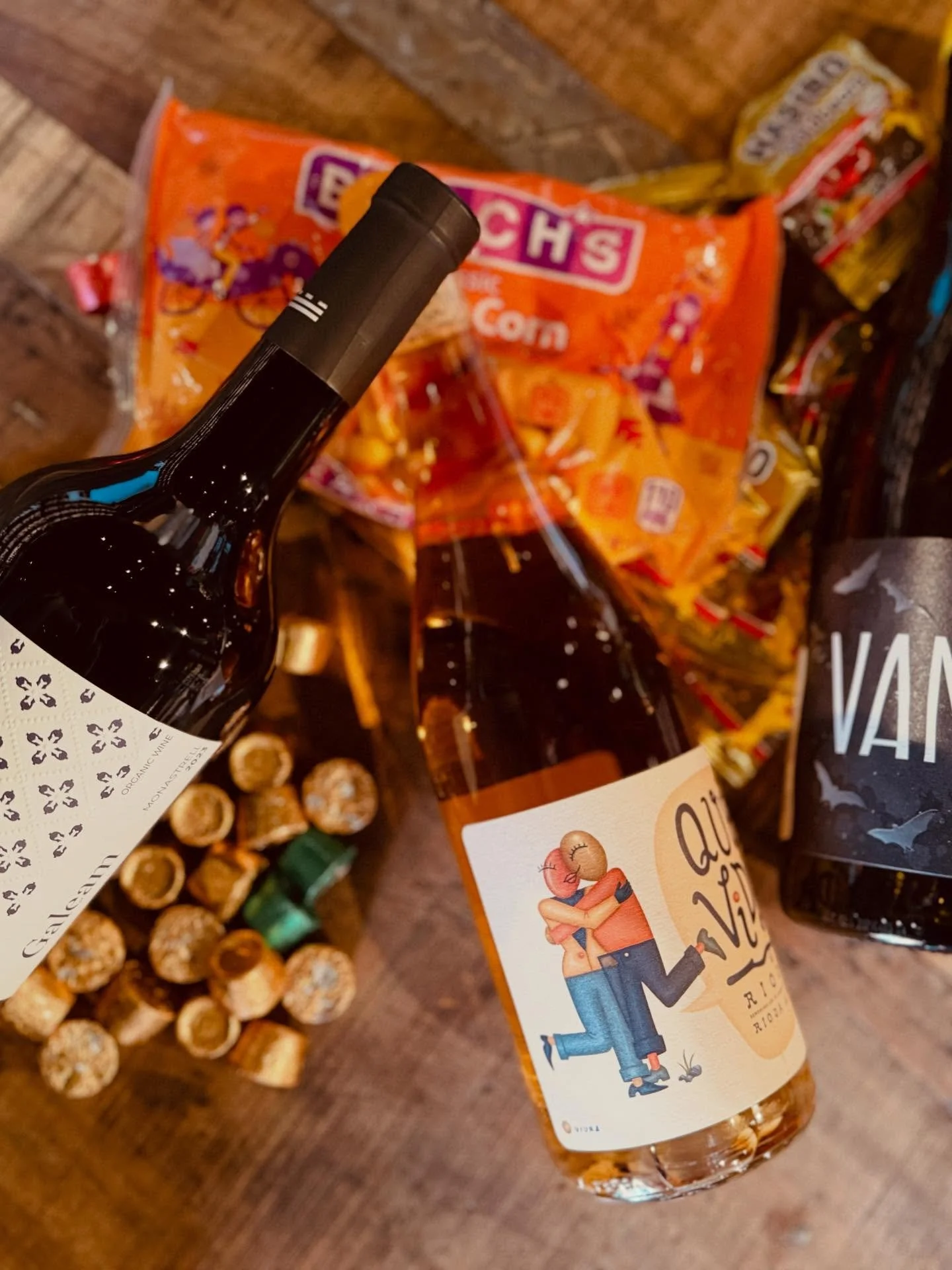 HALLOWEEN 🎃 CANDY 🍬 

It is time for one of our most popular tastings of the year, Halloween Candy pairings!  Every October we pair some of our favorite confections with wine. These pairings maybe one of our biggest challenges as well!  We start th