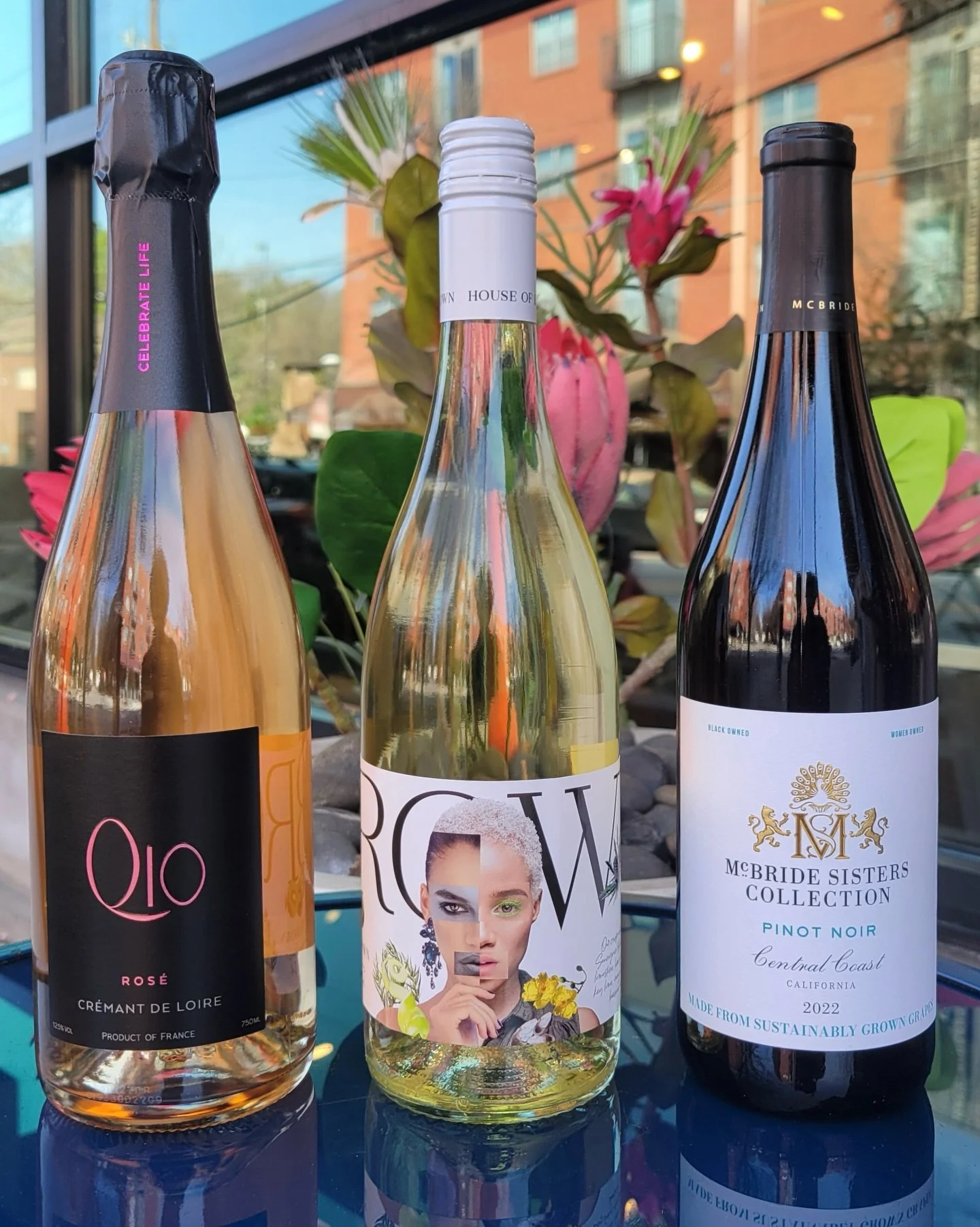 Happy Black History Month! This week, we celebrate the significant contributions to the wine industry that black winemakers have made. 

Despite facing historical and ongoing challenges, including limited access to resources through systemic racism, 