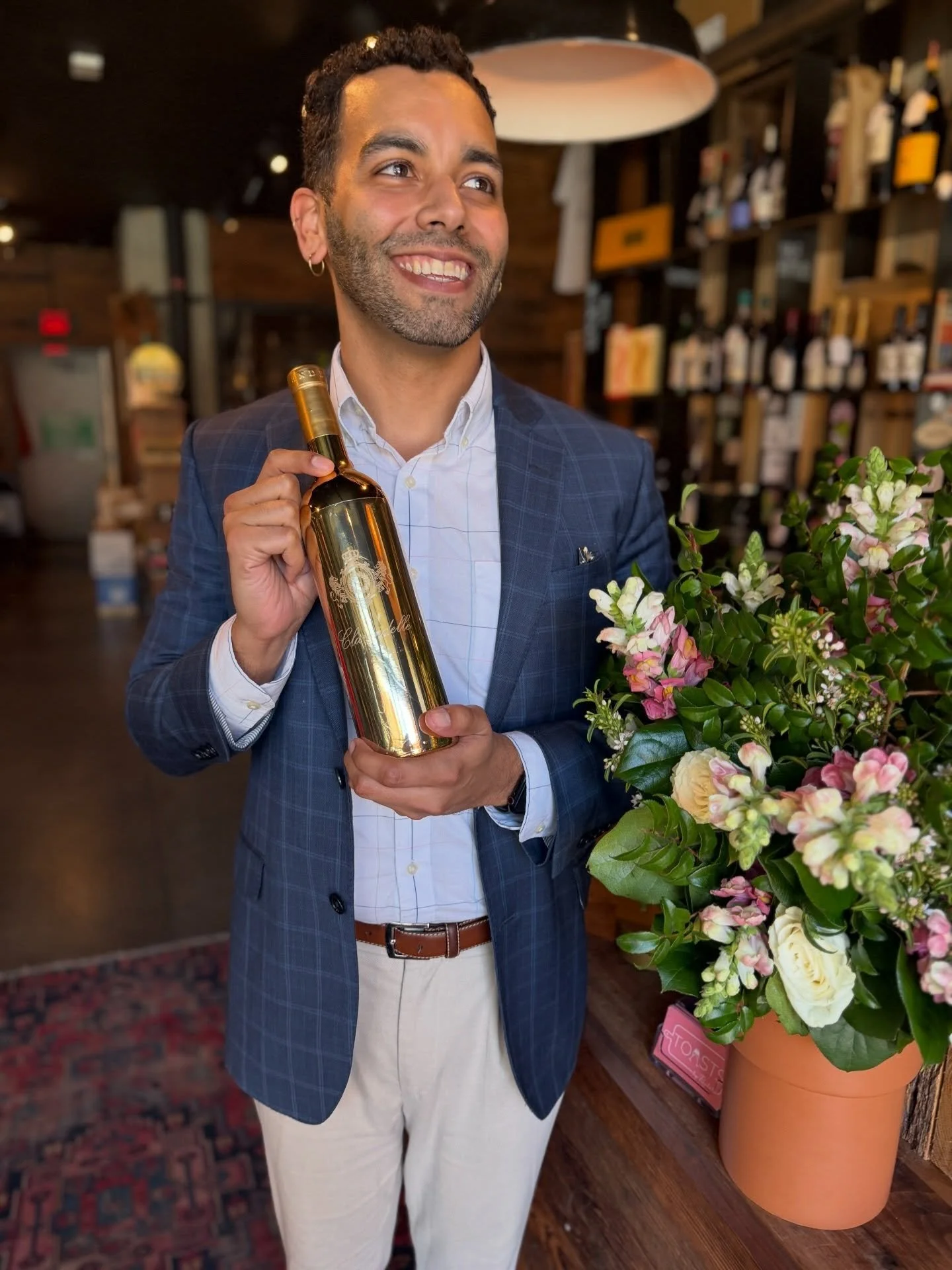 We&rsquo;d like to thank @theacademy for pouring these delicious @clarendelle wines at the #Oscars! Jean-Luc is holding one of the specialty gold bottles that will be on every table at the Oscars this Sunday.

To celebrate, we&rsquo;re rolling out th