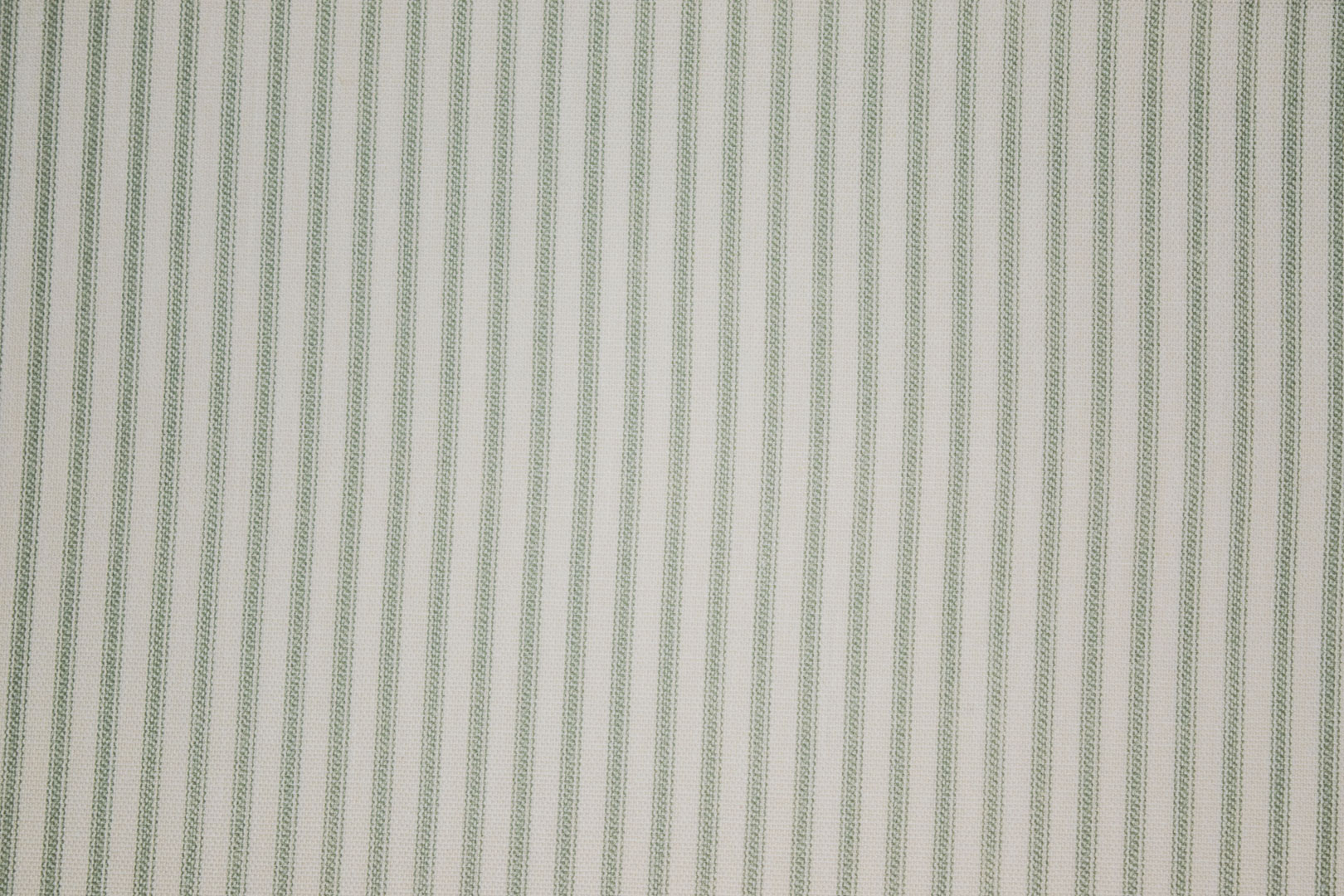 19_VerticalStripe_102