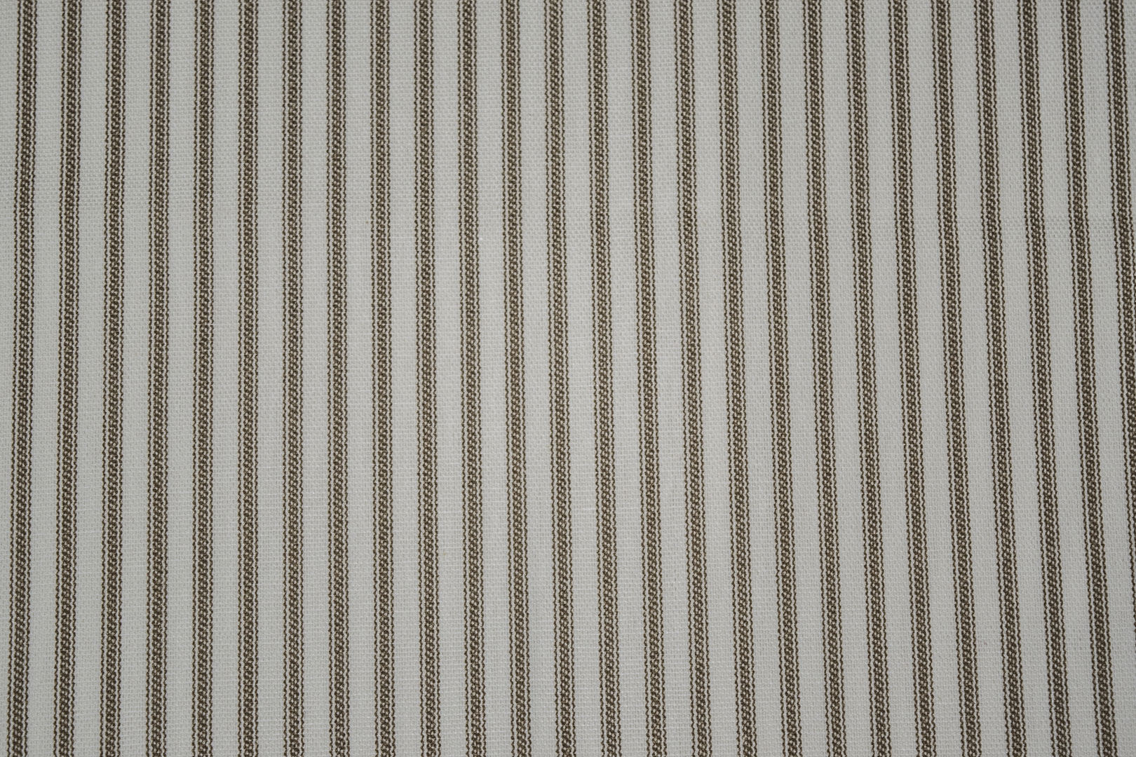 19_VerticalStripe_106